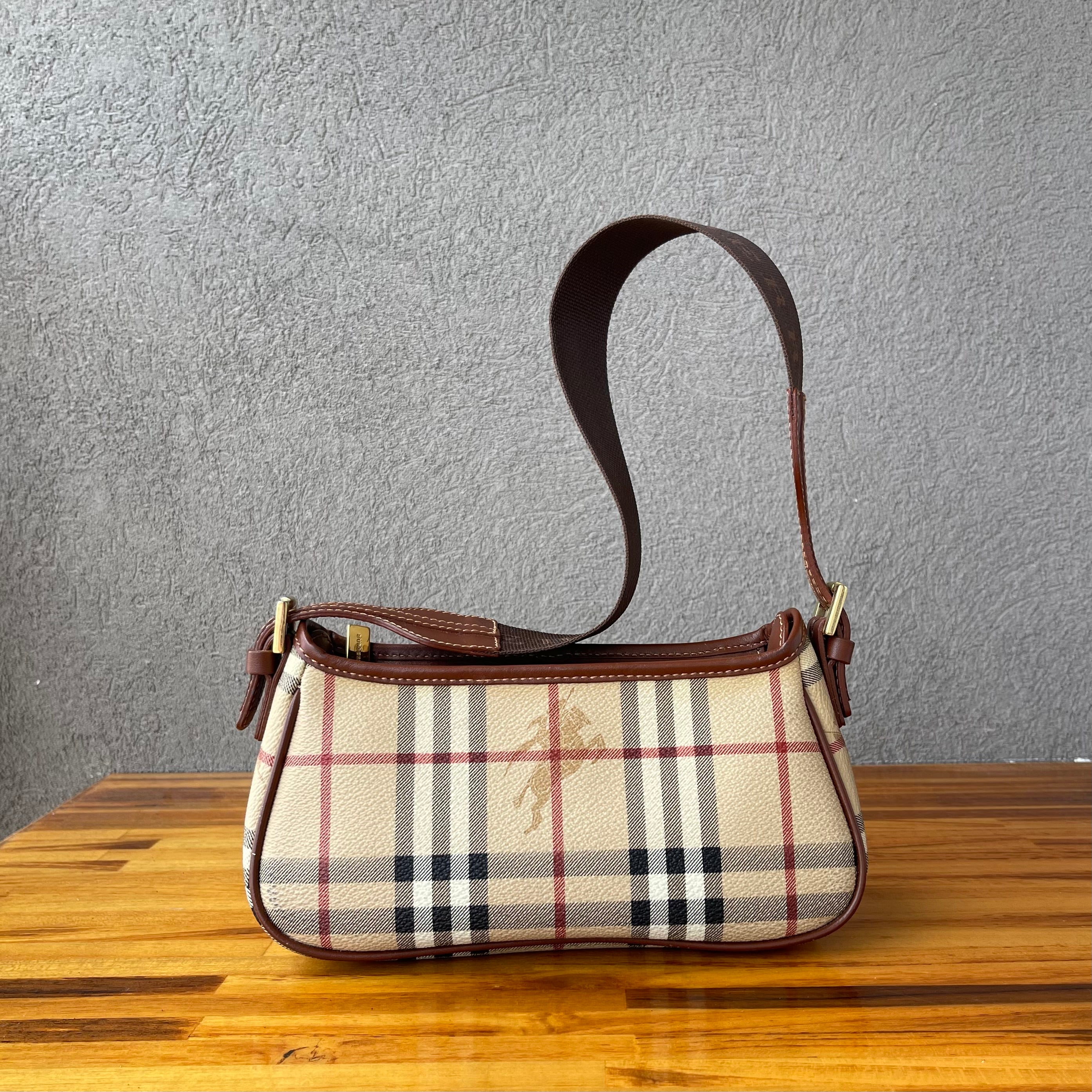 Burberry Check Pochette