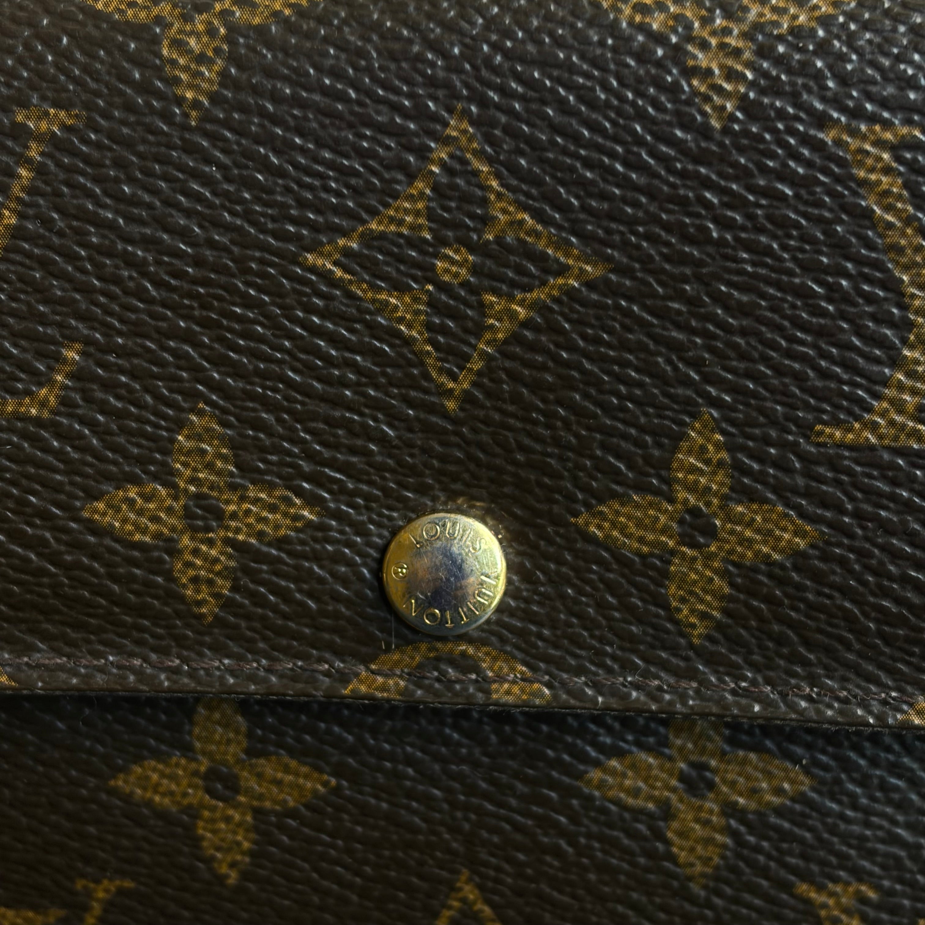 Louis Vuitton Sarah wallet