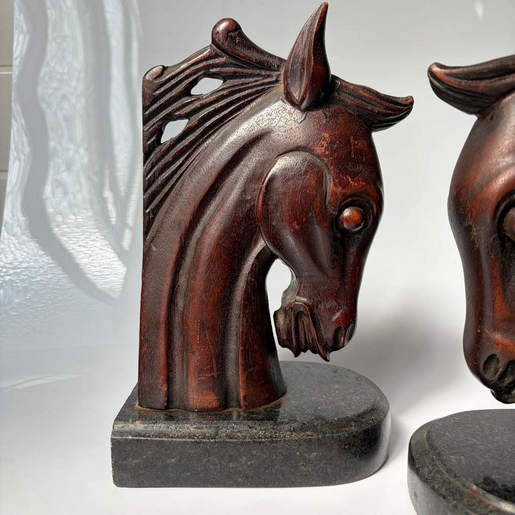 Wood Horses Serre Livres