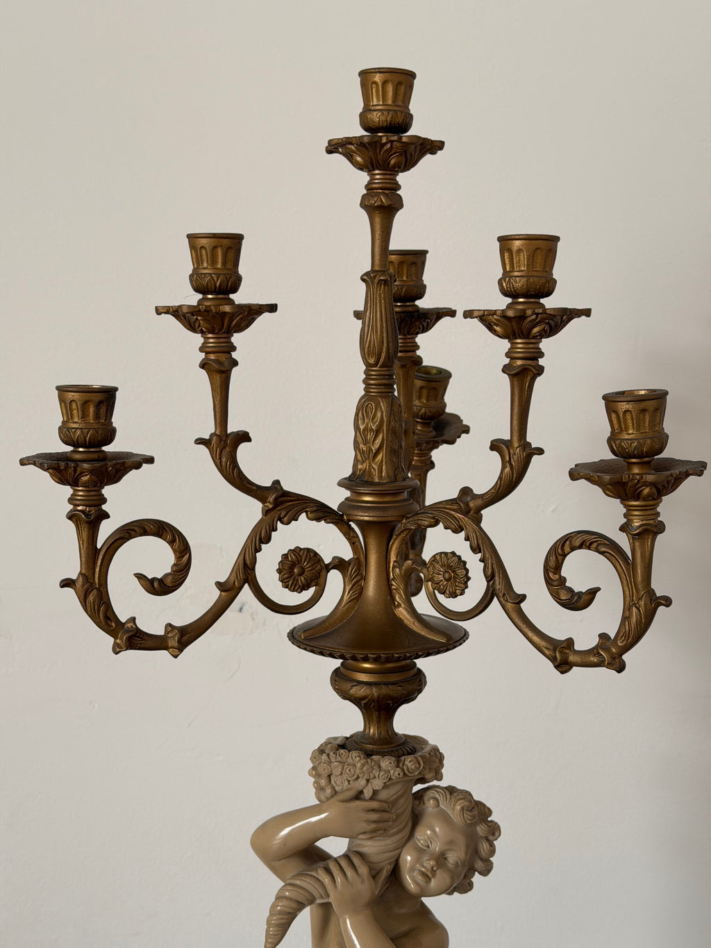 Candelabro “Putto” (APENAS SP CAPITAL)