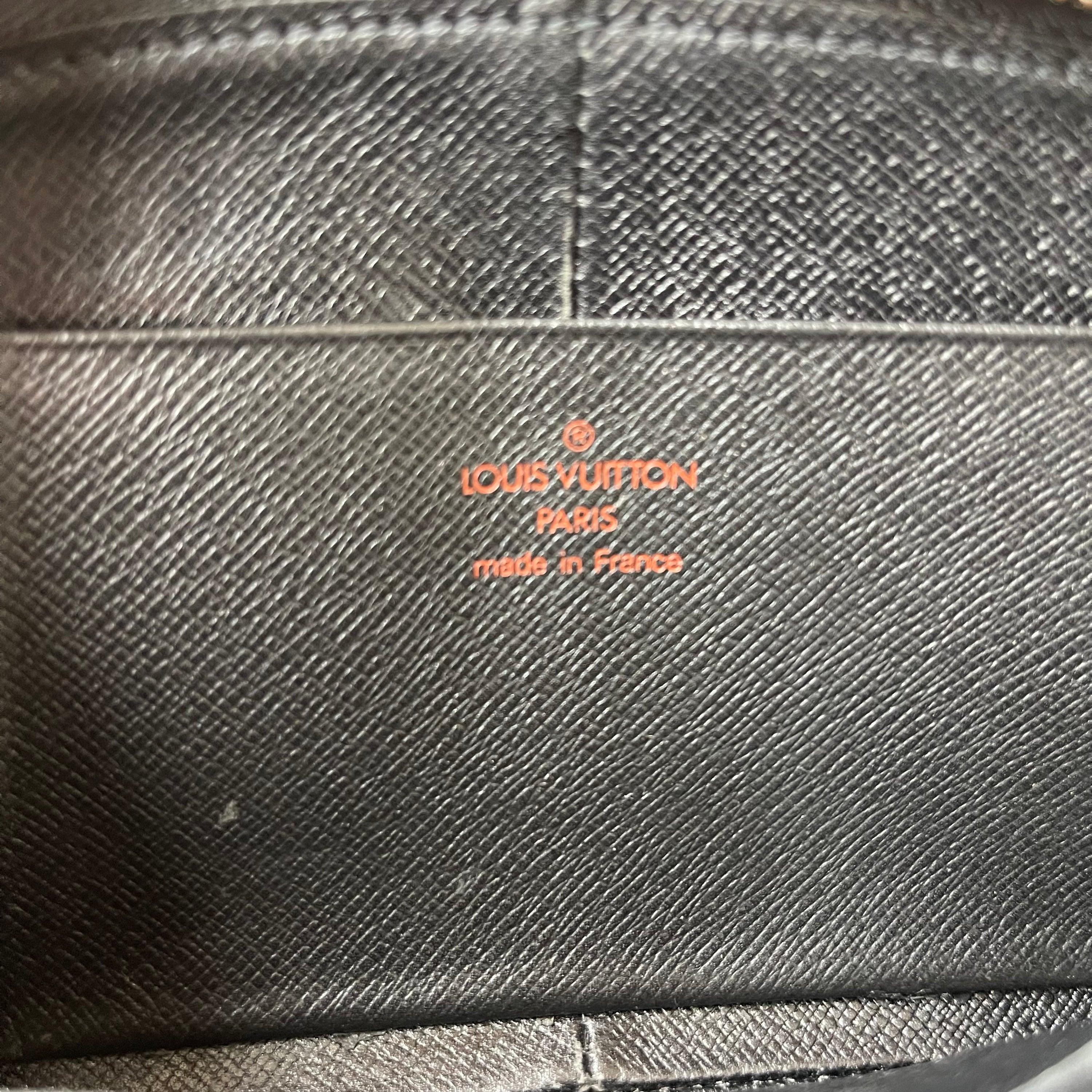 Louis Vuitton Epi Demi Lune Wallet