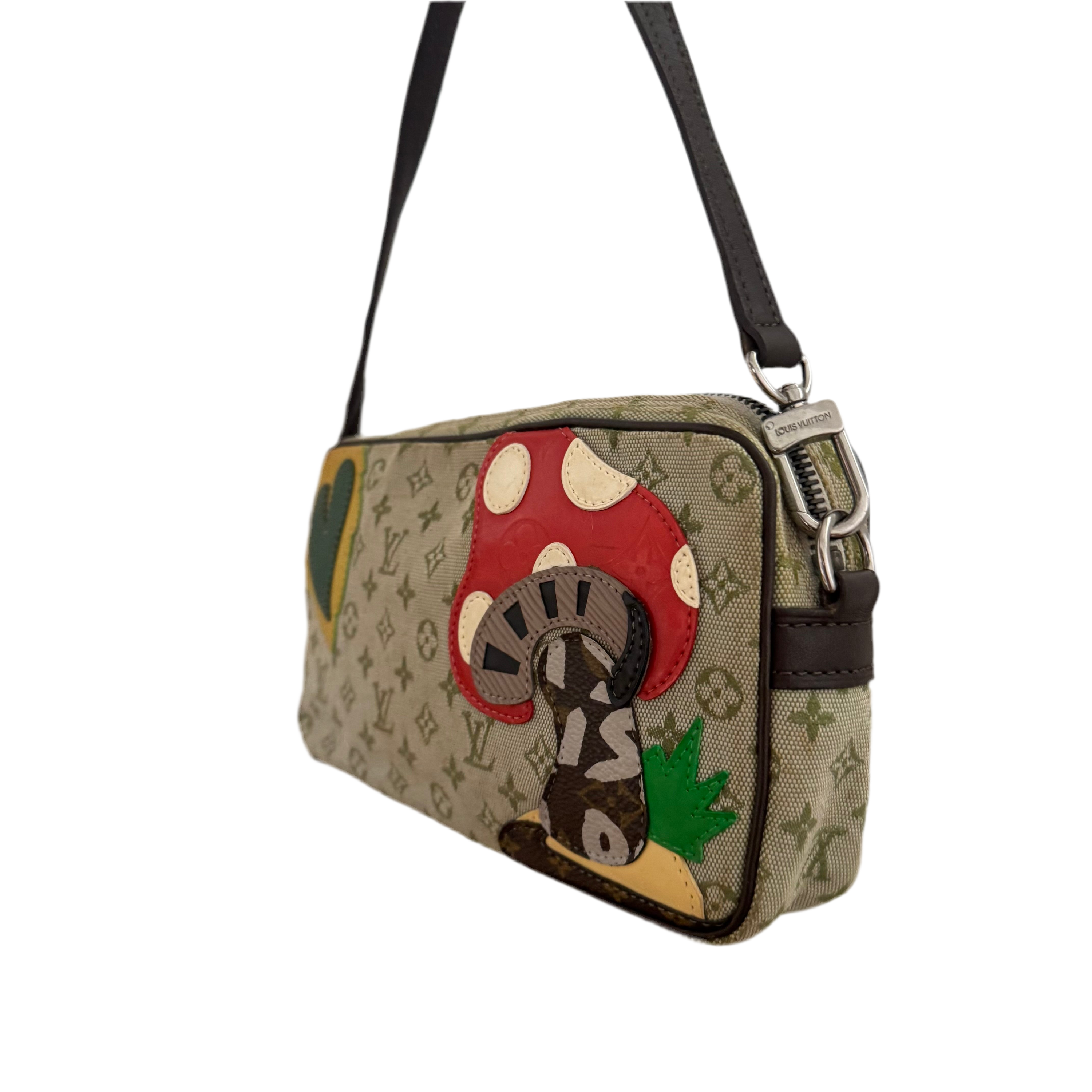Louis Vuitton Conte de Fees Pochette