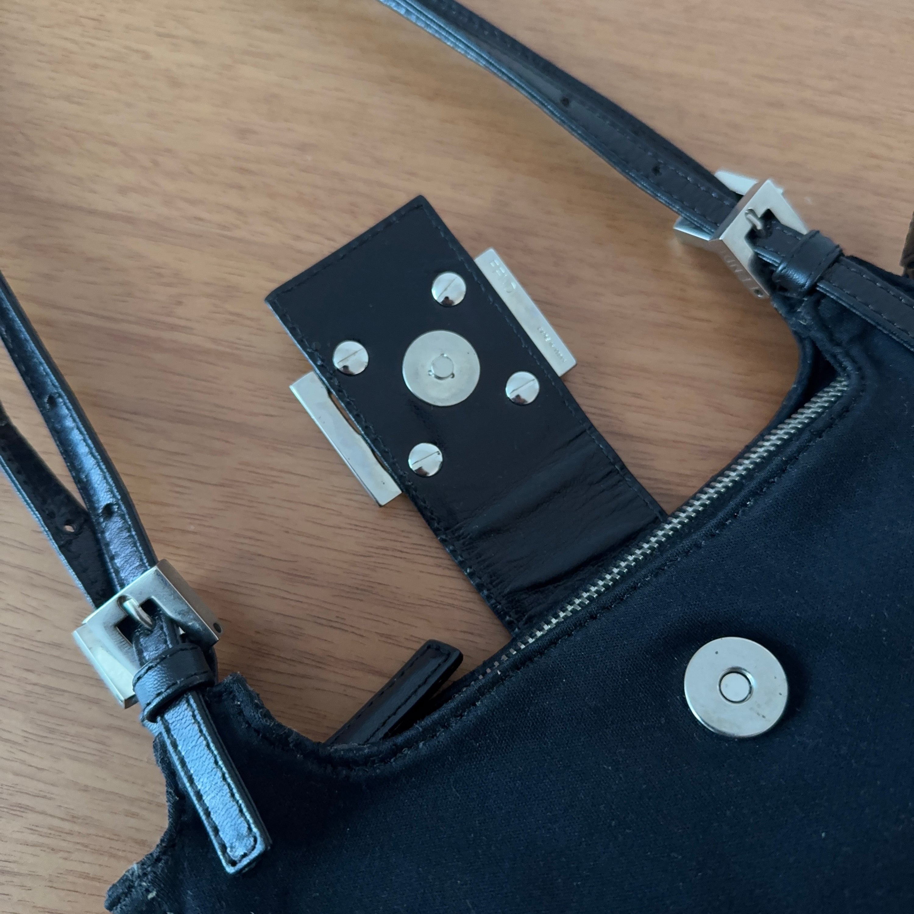 Fendi Shoulder Baguette Cloth Bag