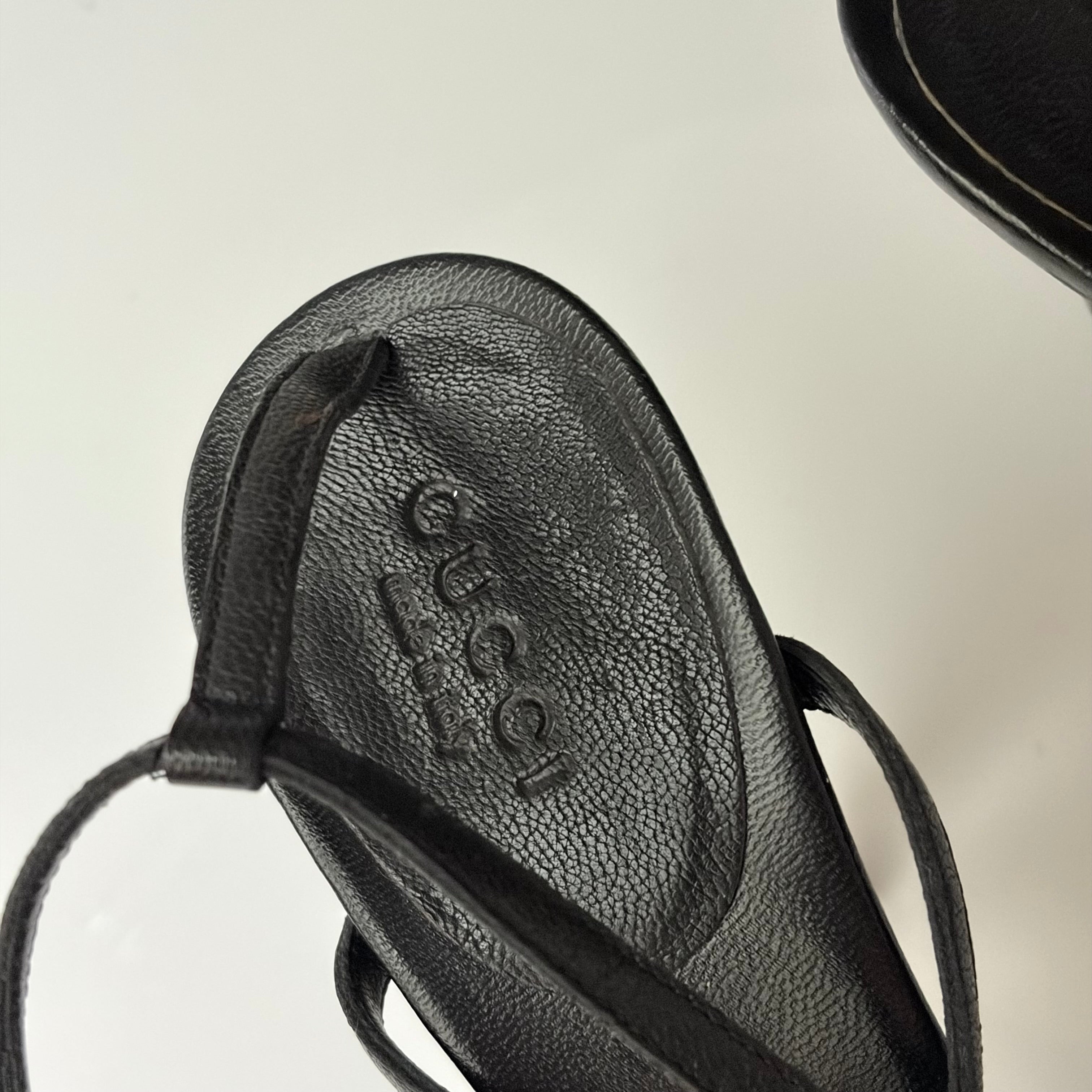 Gucci by Tom Ford S/S 2004 Snake Head Heels