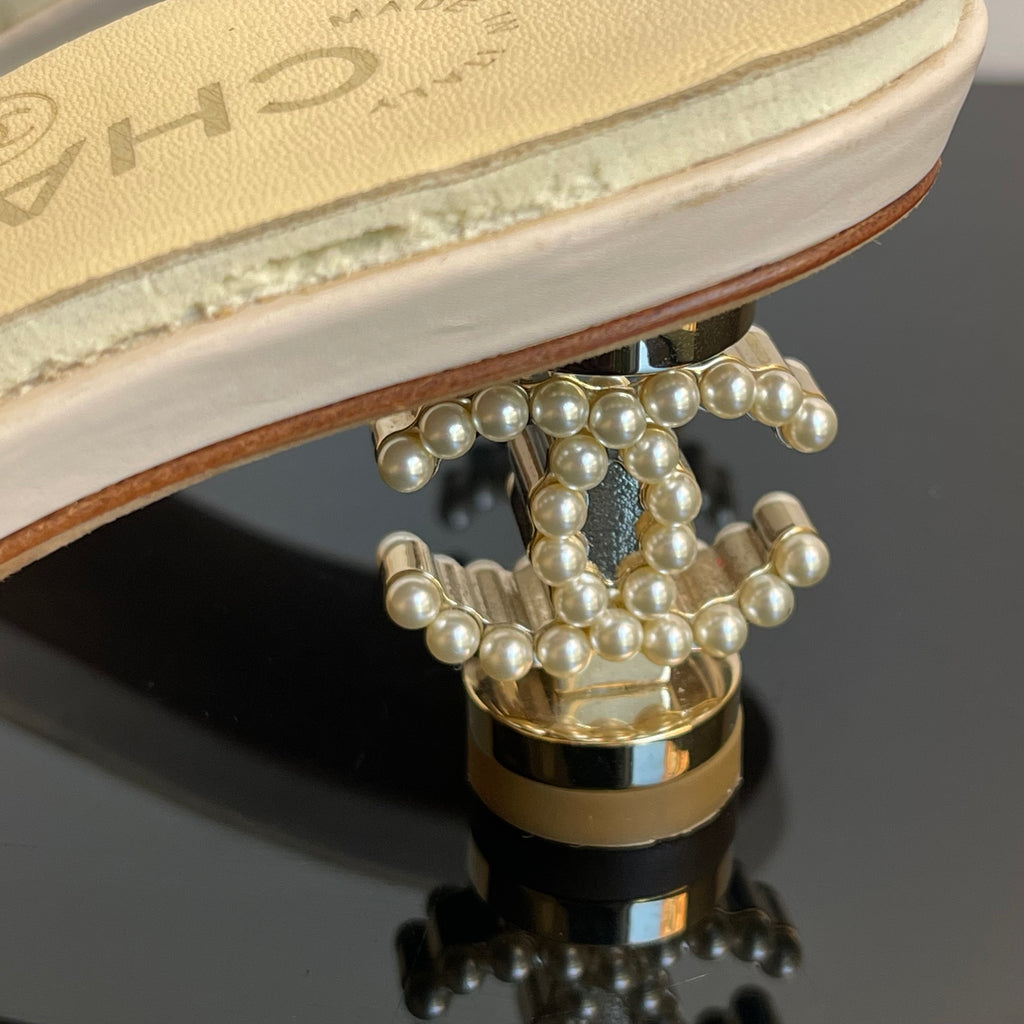 Chanel Vintage Pearl Logo Heels
