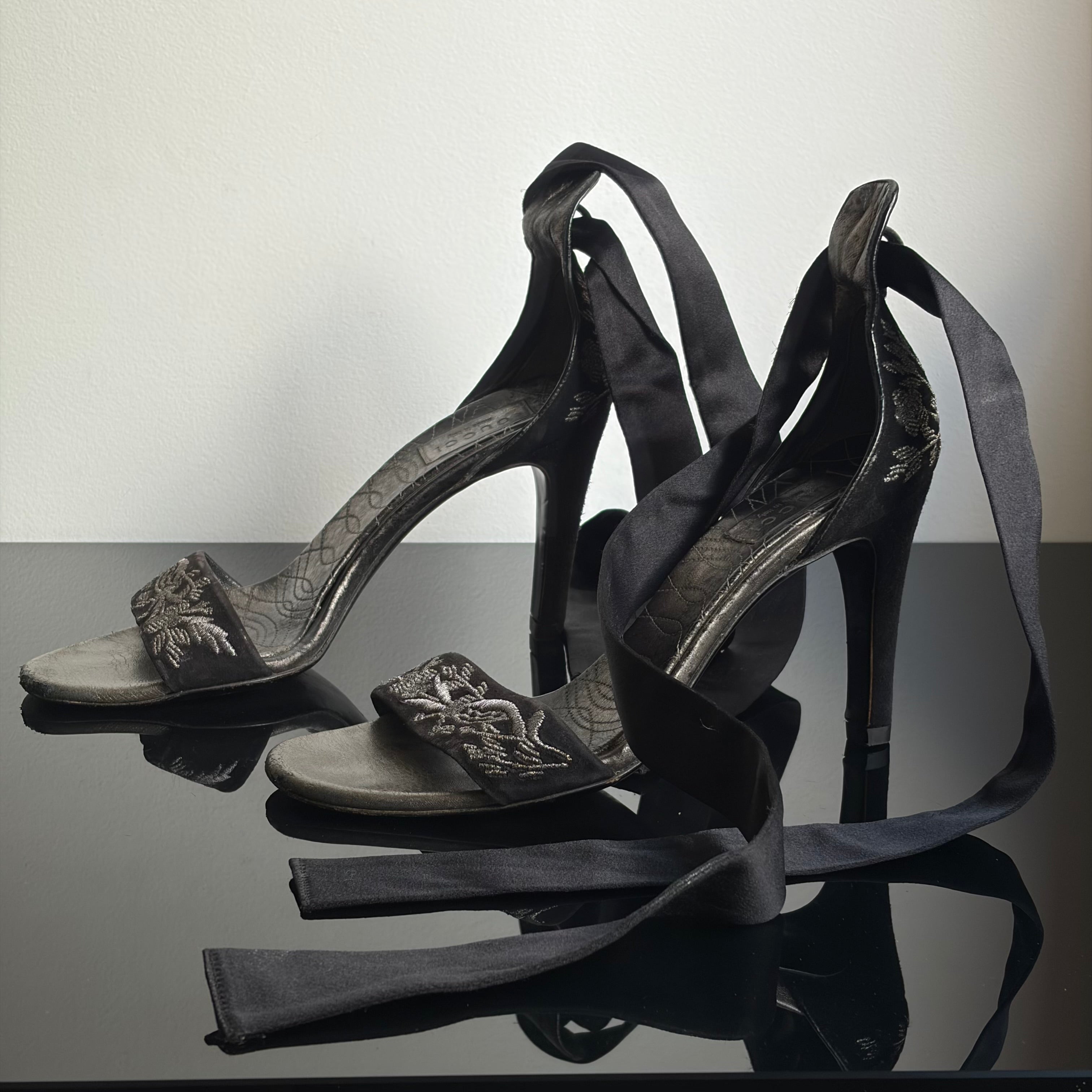 Gucci by Tom Ford Velvet Heels