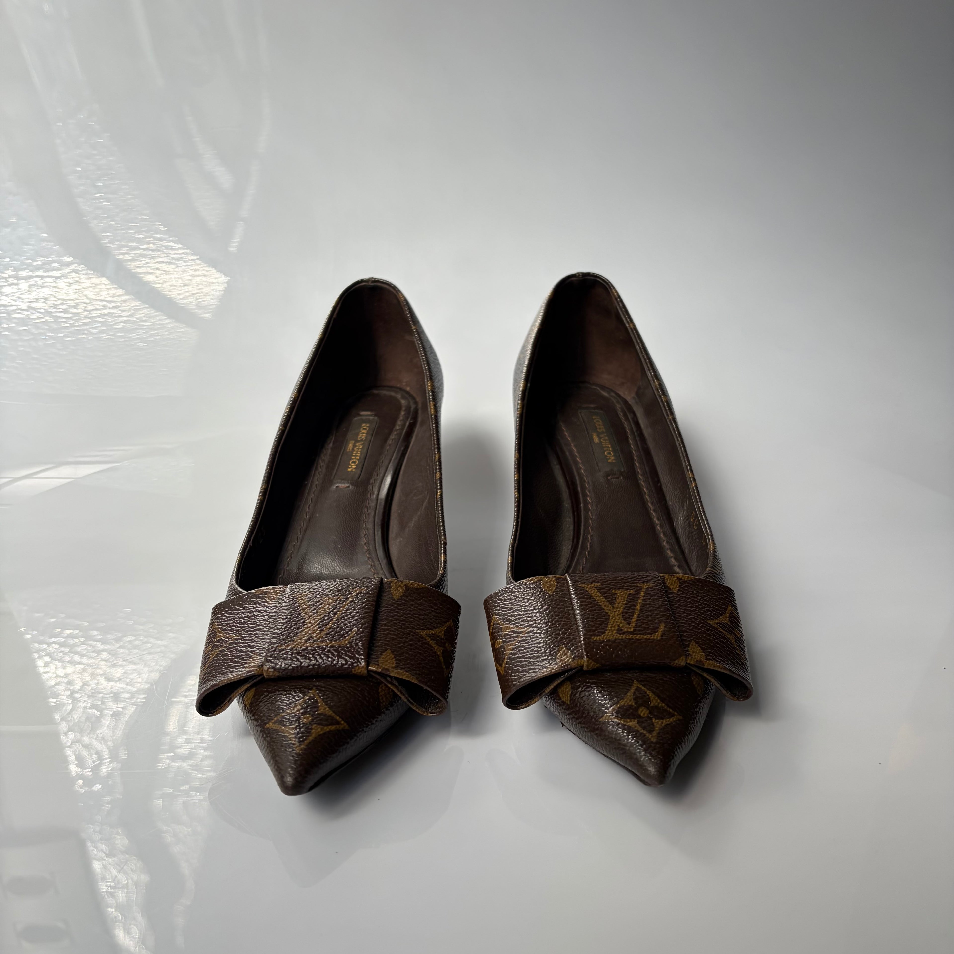 Louis Vuitton Monogram Canvas Louise Bow Pointed Toe Pumps