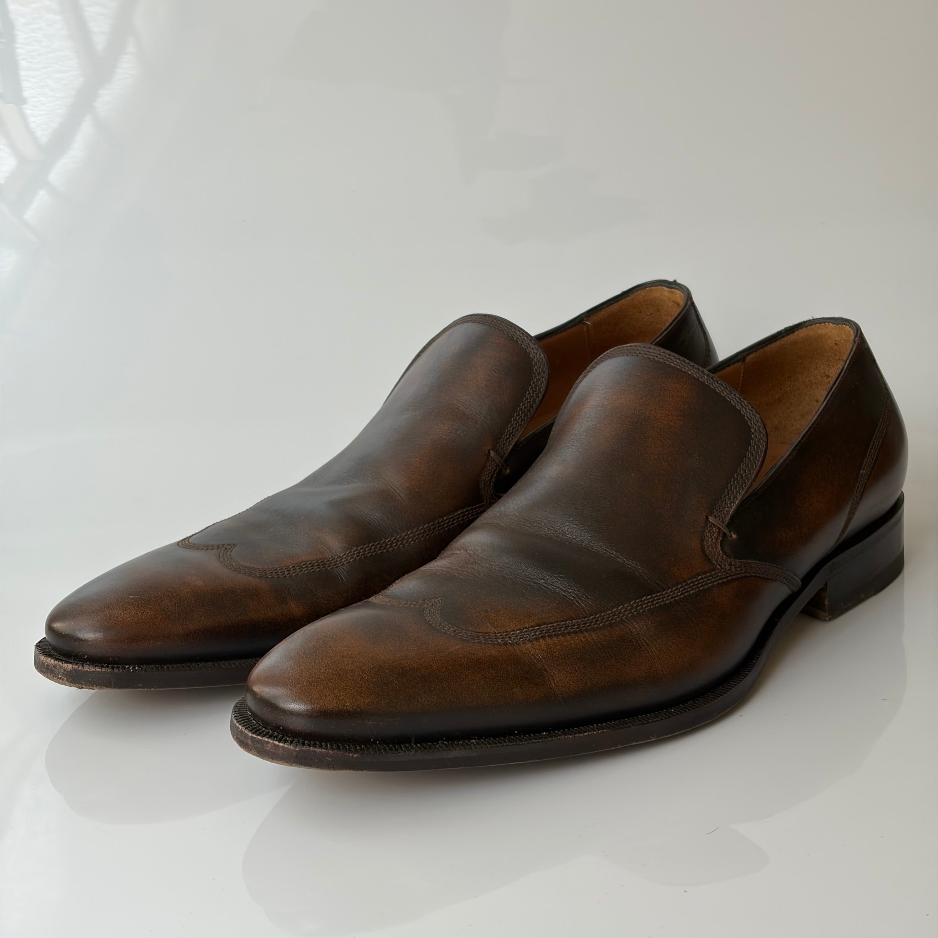 Gucci Classic Distressed Brown Shoes