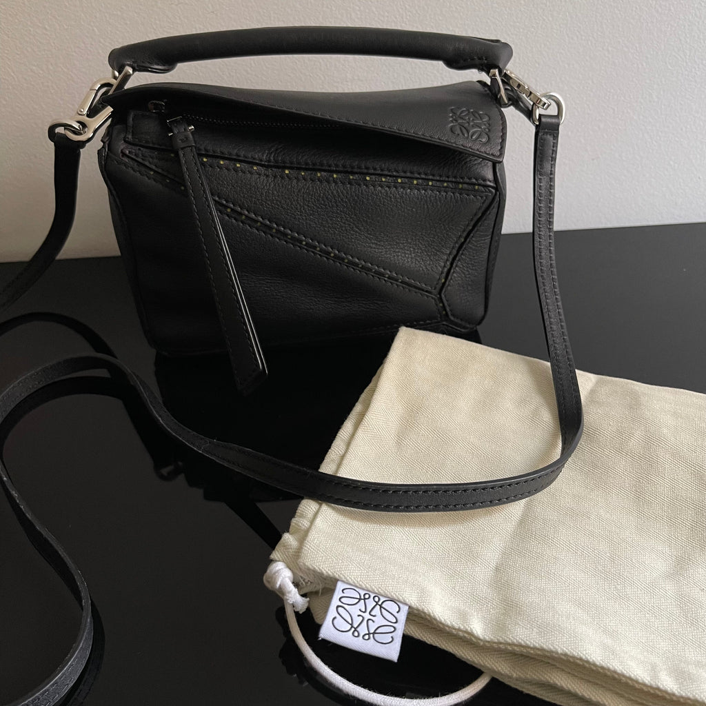 Loewe Puzzle Mini LED Bag