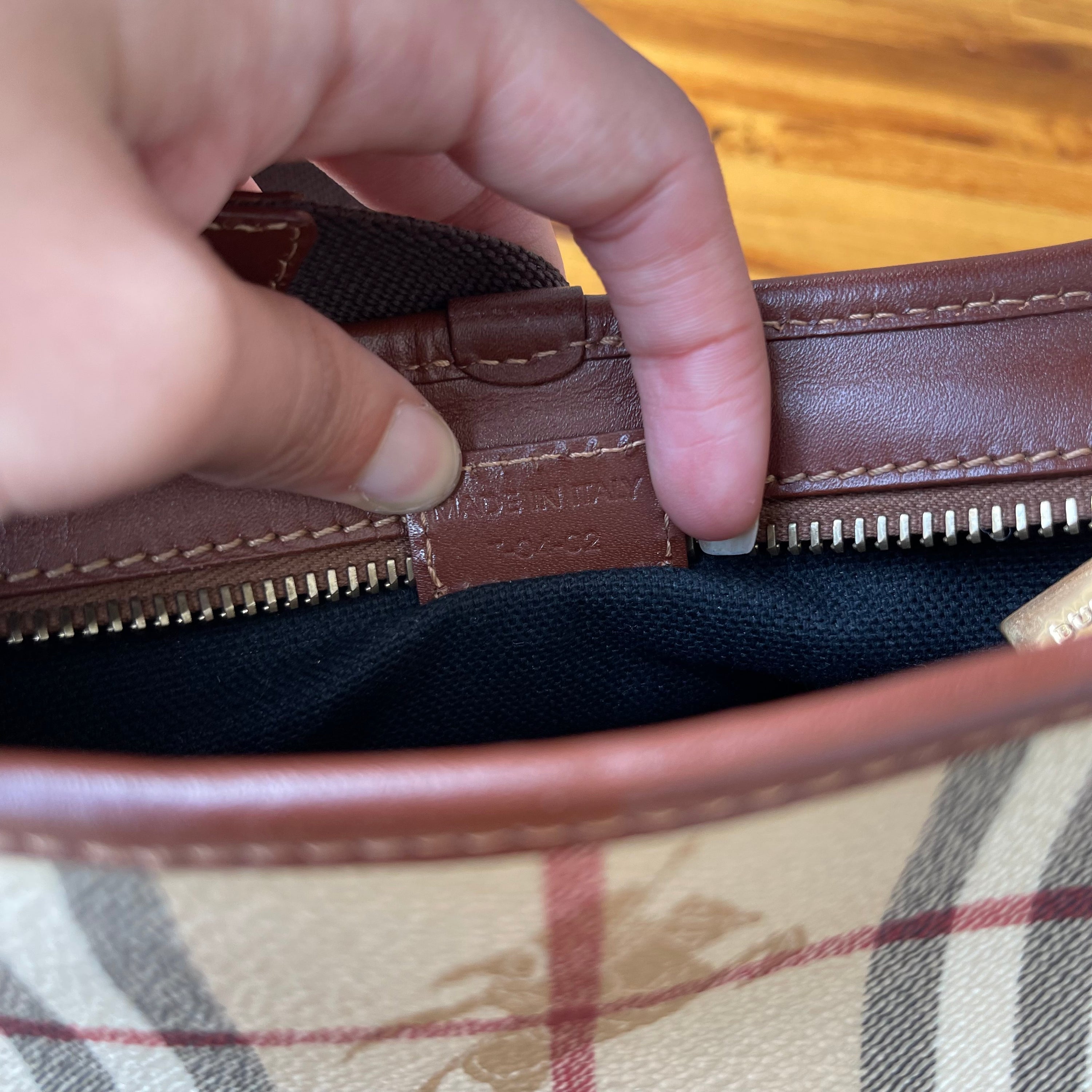 Burberry Check Pochette