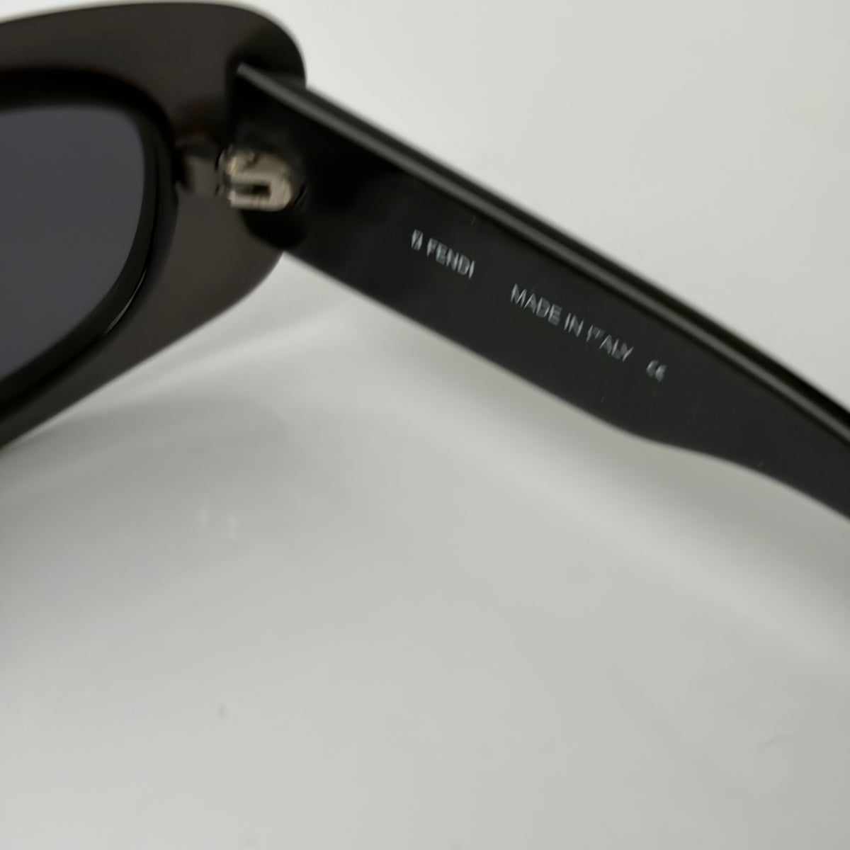 Fendi 7135 Gray Sunglasses