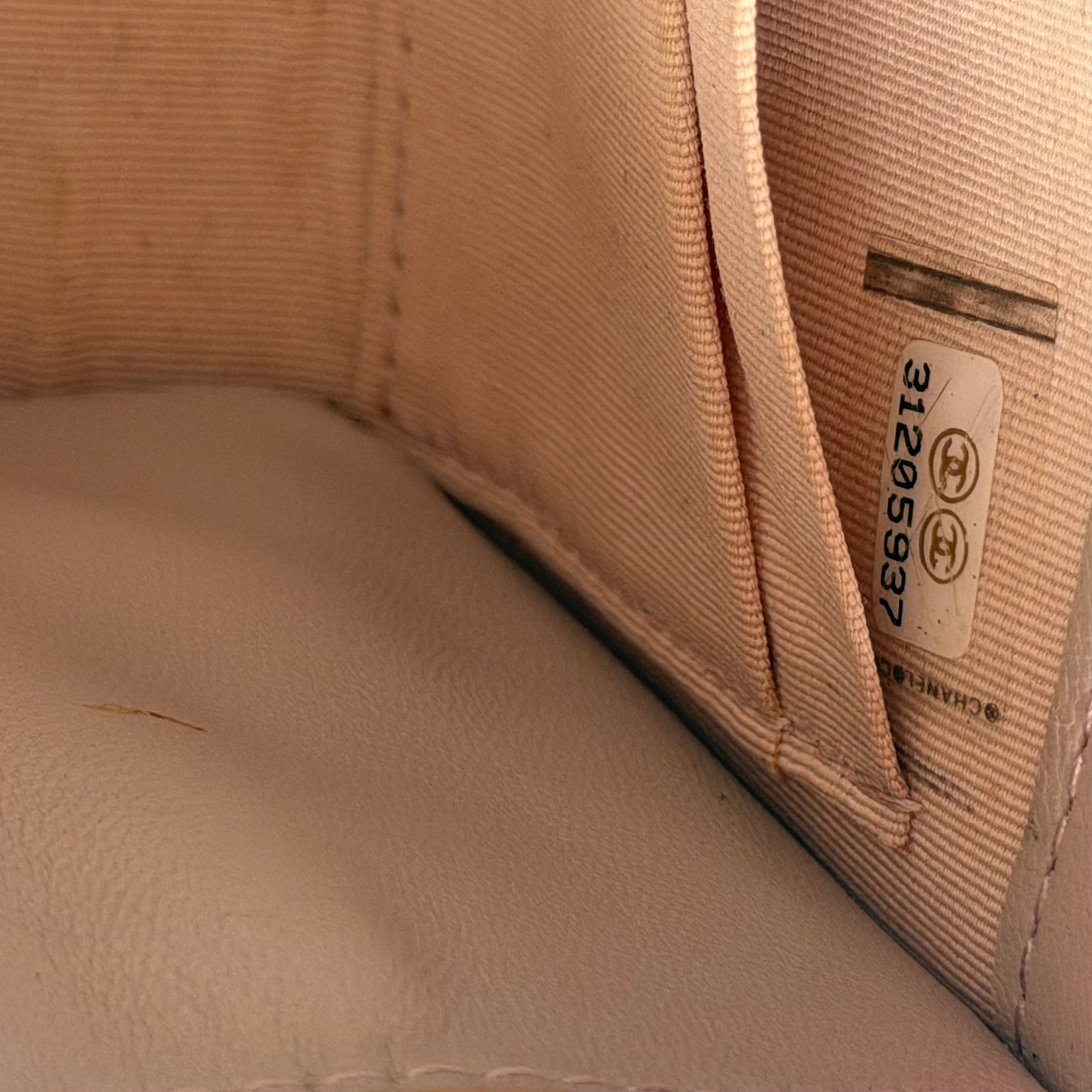 Chanel Rosé Micro Trendy Bag