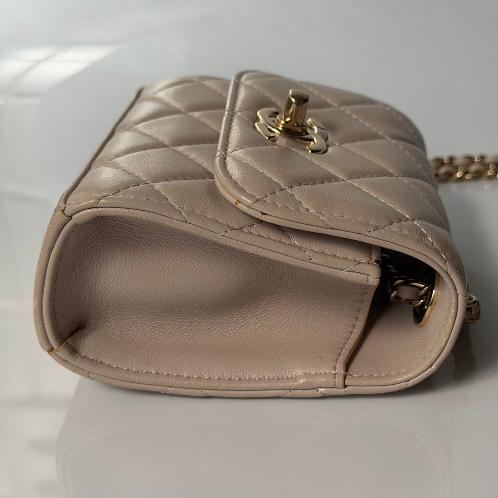Chanel Rosé Micro Trendy Bag