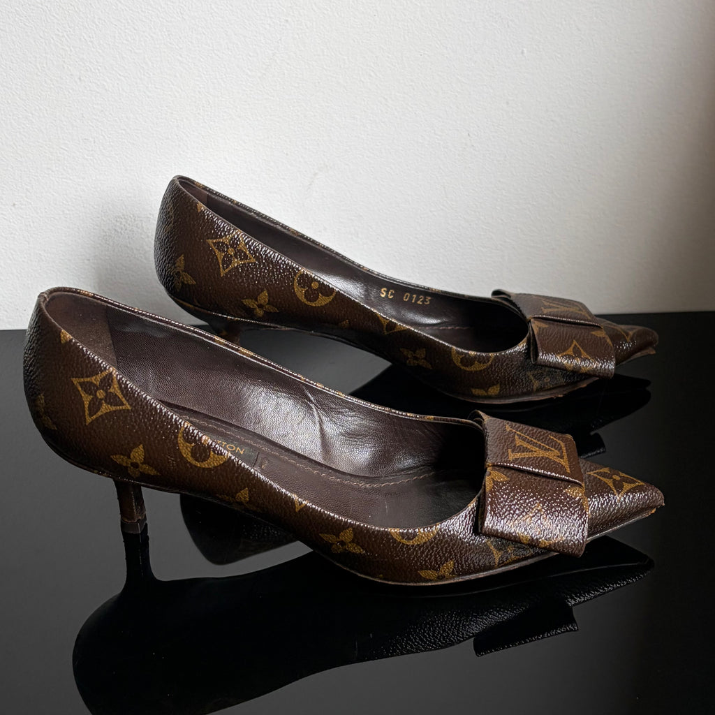 Louis Vuitton Monogram Canvas Louise Bow Pointed Toe Pumps