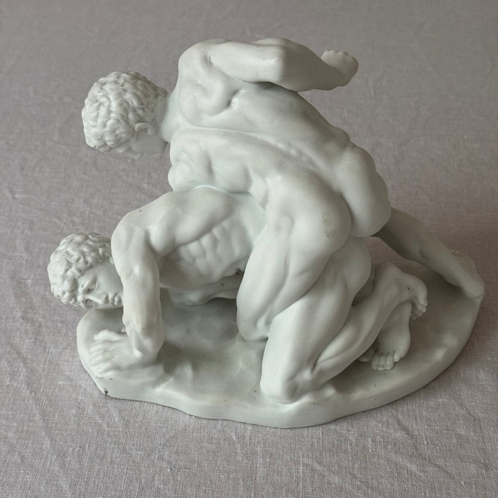 Escultura “The Wrestlers”