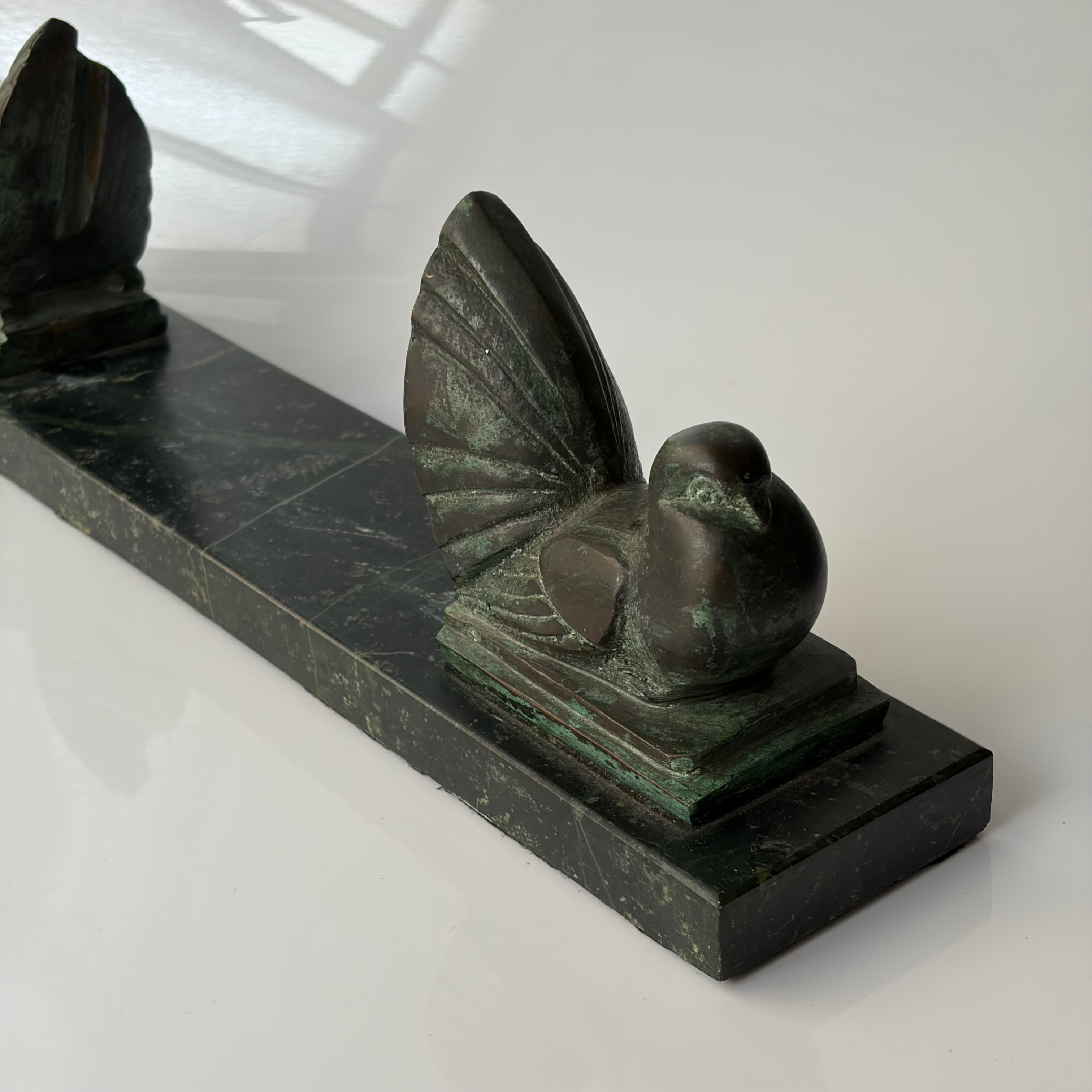 Art Deco Bird Serre Livres