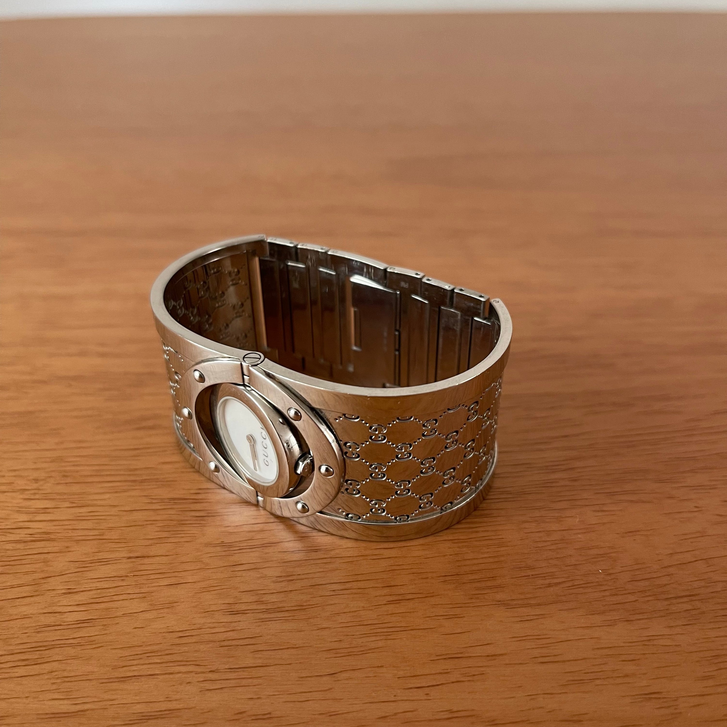 Gucci Twirl Watch