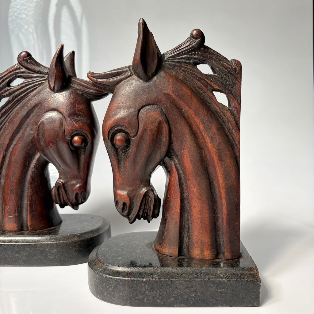 Wood Horses Serre Livres