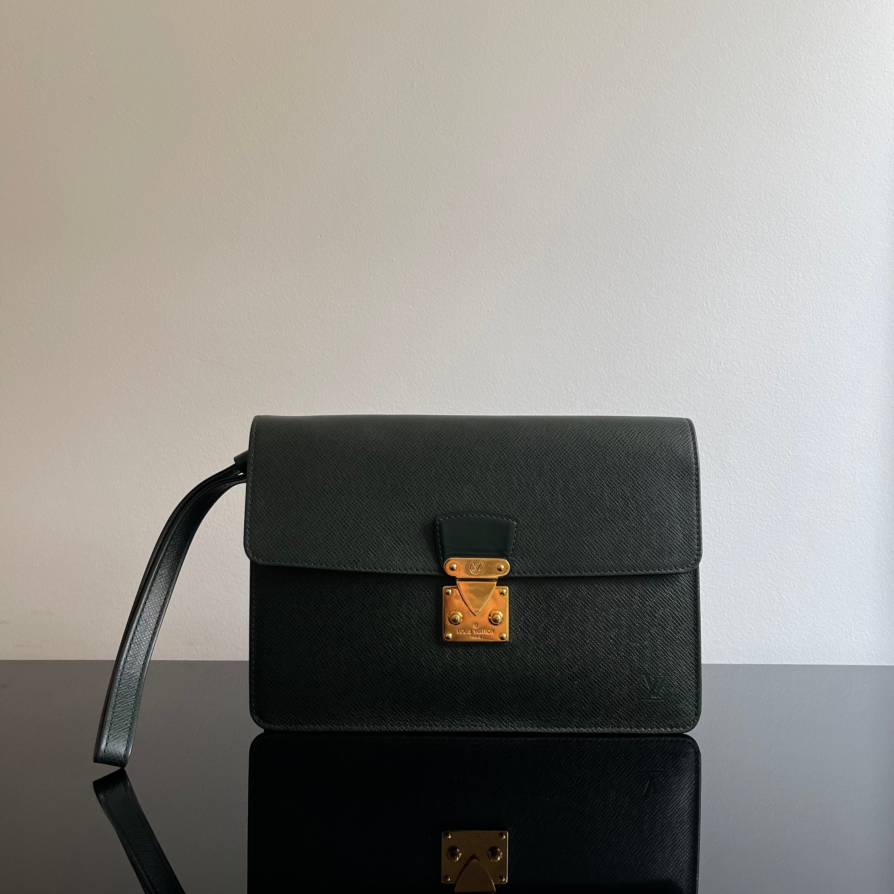 Louis Vuitton Green Taiga Leather Kourad Pochette clouch