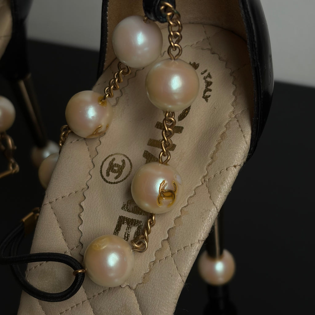Chanel 2001 D'Orsay Pumps