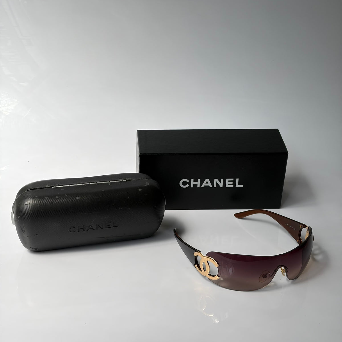 Chanel 5125 Golden Logo Sunglasses