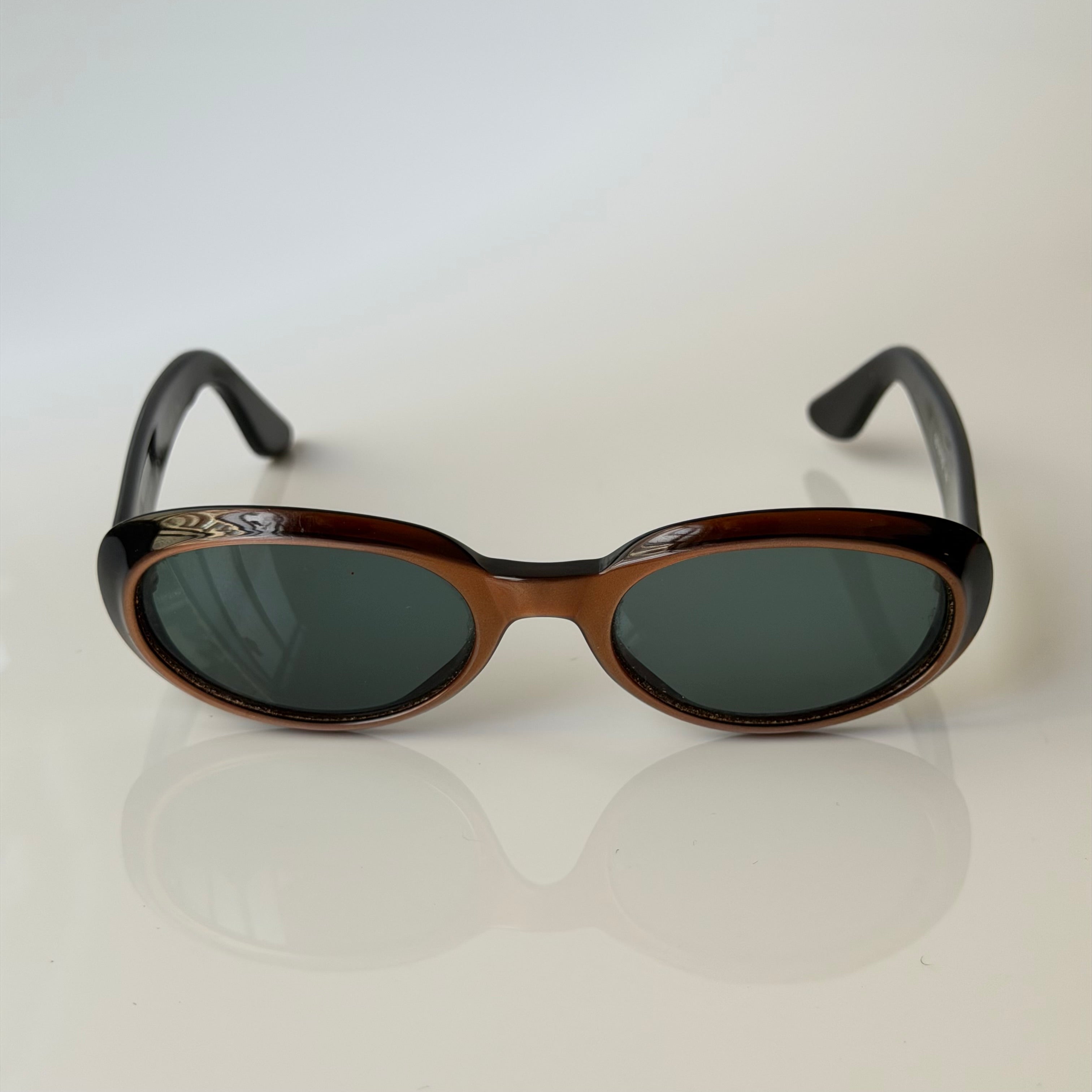 Gucci 90s Round Sunglasses