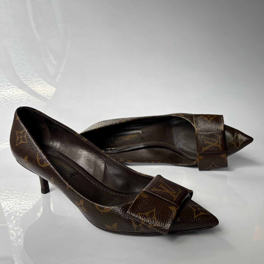 Louis Vuitton Monogram Canvas Louise Bow Pointed Toe Pumps