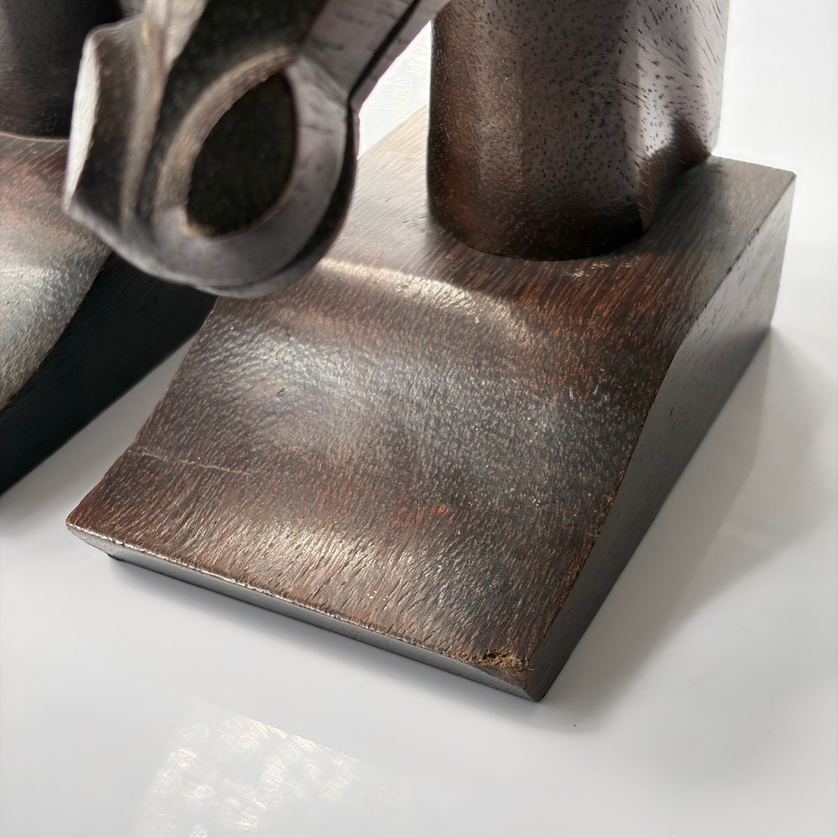 Art Deco Wood Horses Serre Livres