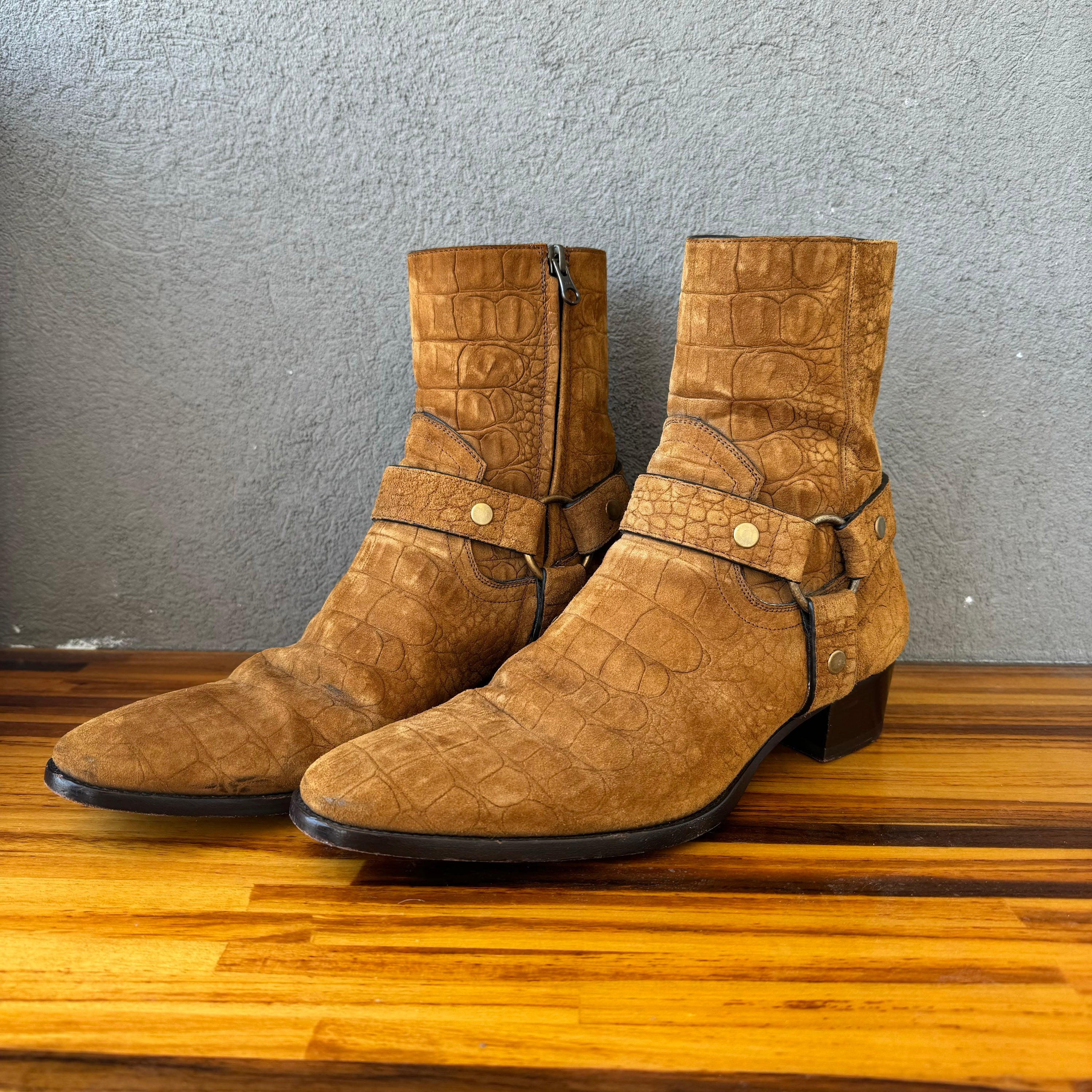 Yves Saint Laurent Wyatt Boots