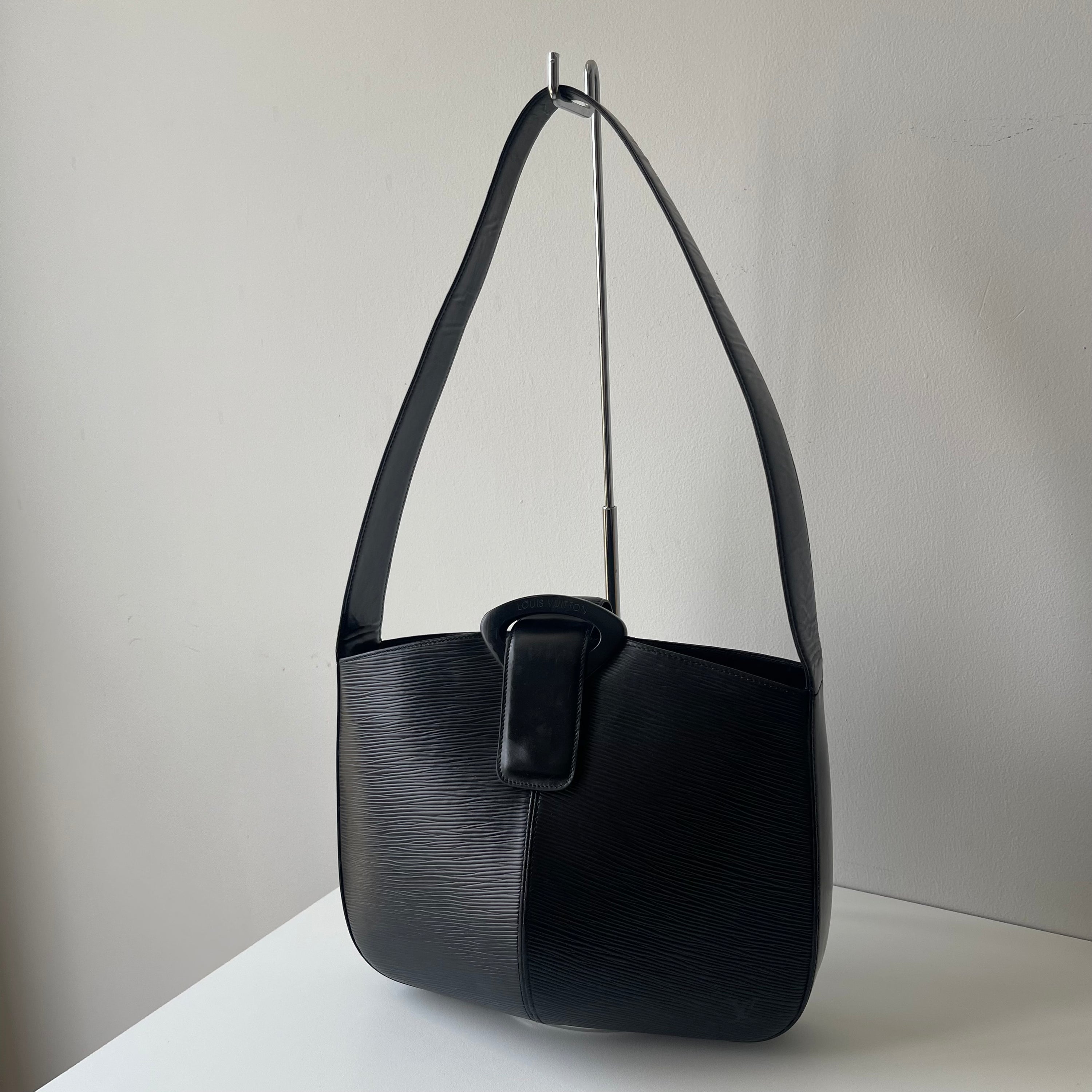 Louis Vuitton Epi Reverie
