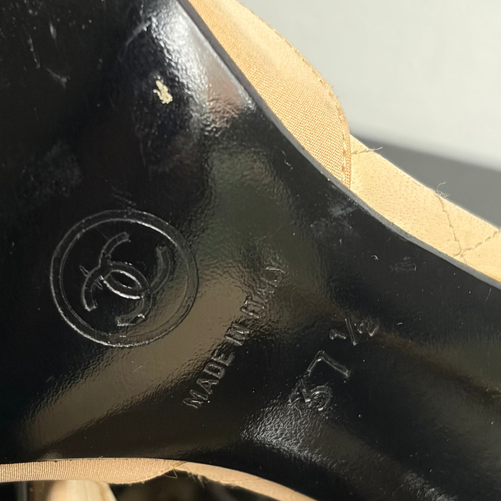 Chanel 2001 D'Orsay Pumps