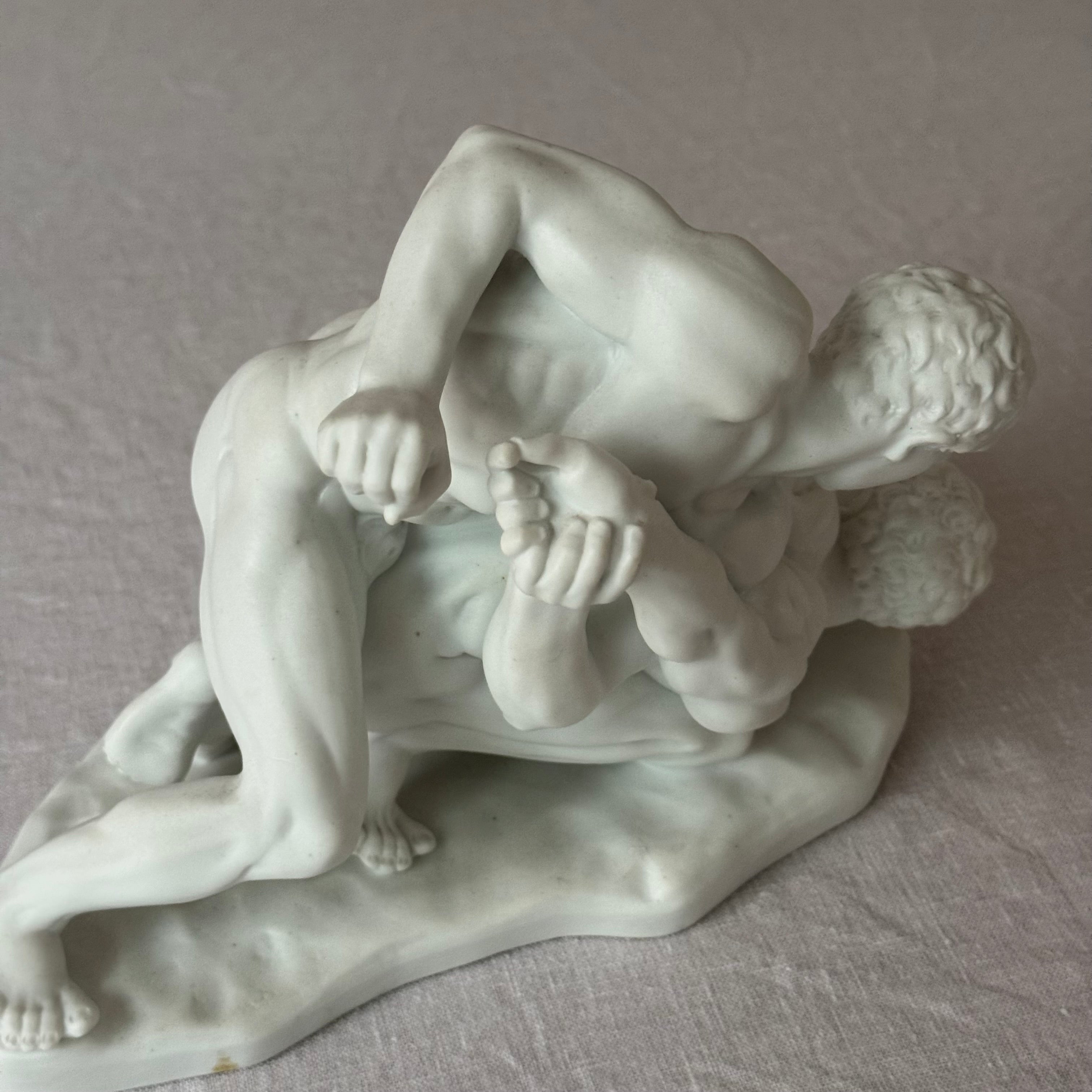 Escultura “The Wrestlers”
