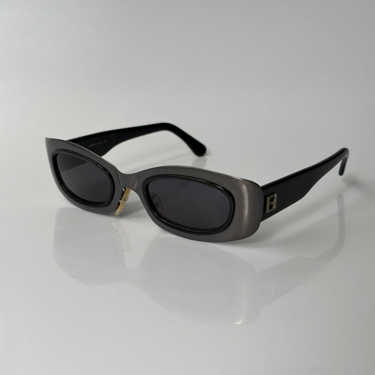 Fendi 7135 Gray Sunglasses