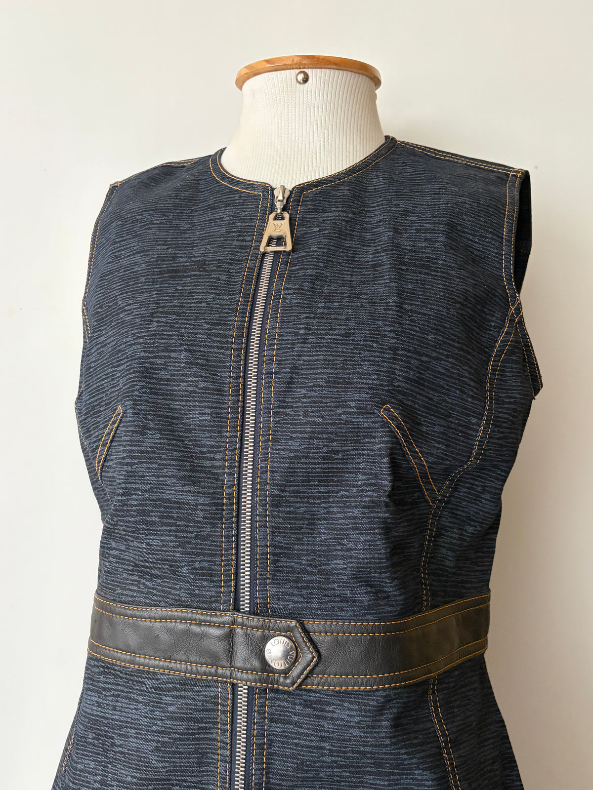Louis Vuitton 2014 Blue Denim Leather Logo Zip Dress