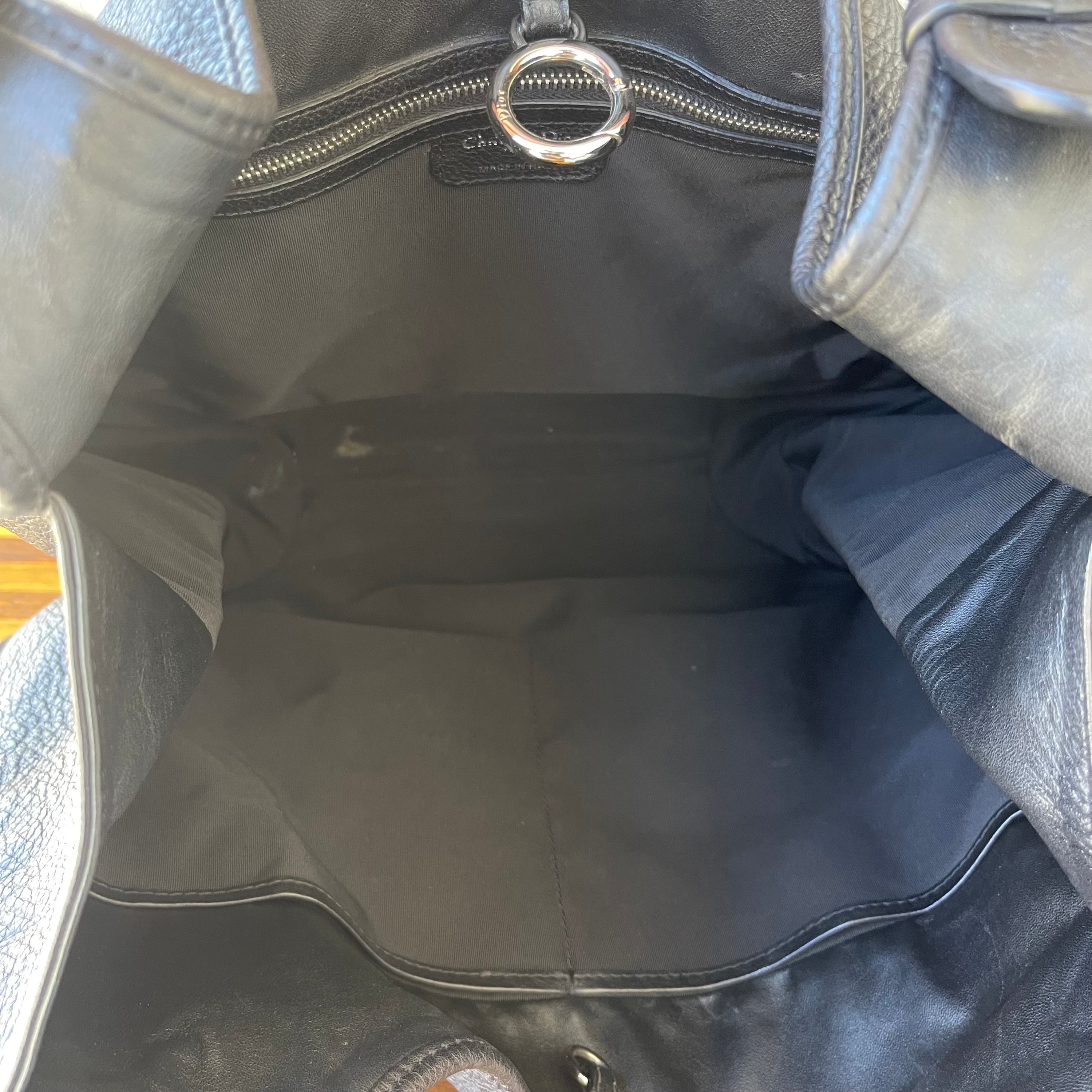 Christian Dior D Leather Shoulder Bag