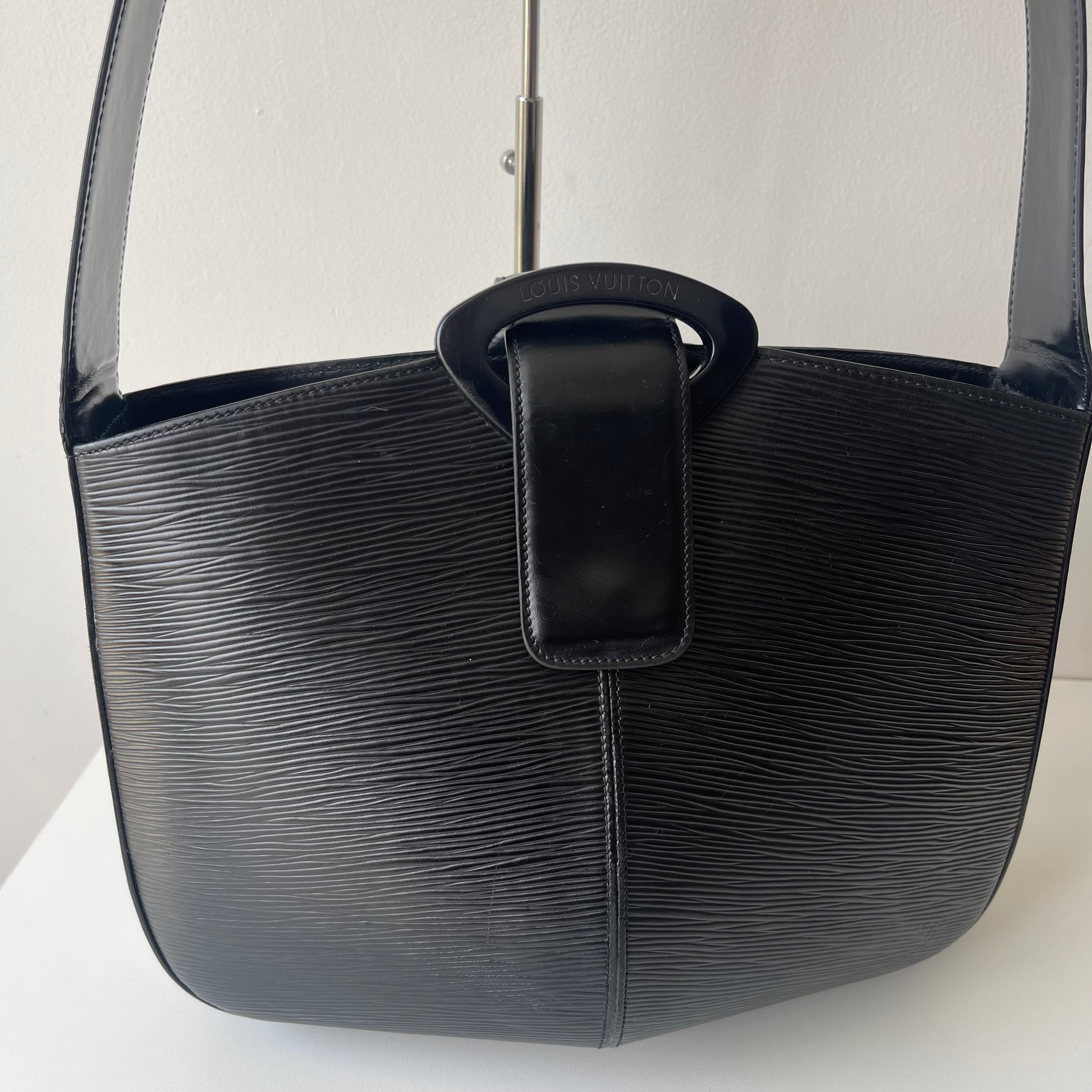 Louis Vuitton Epi Reverie