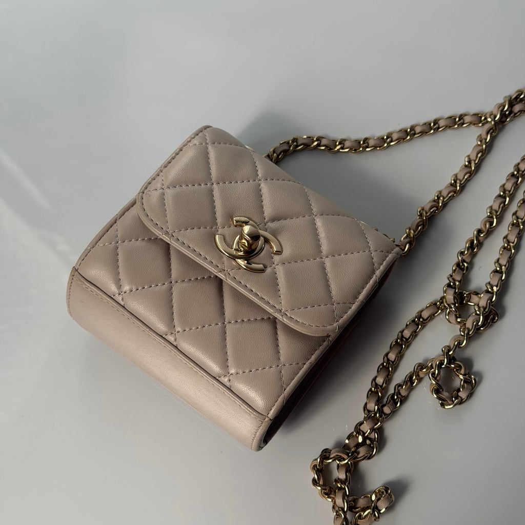 Chanel Rosé Micro Trendy Bag