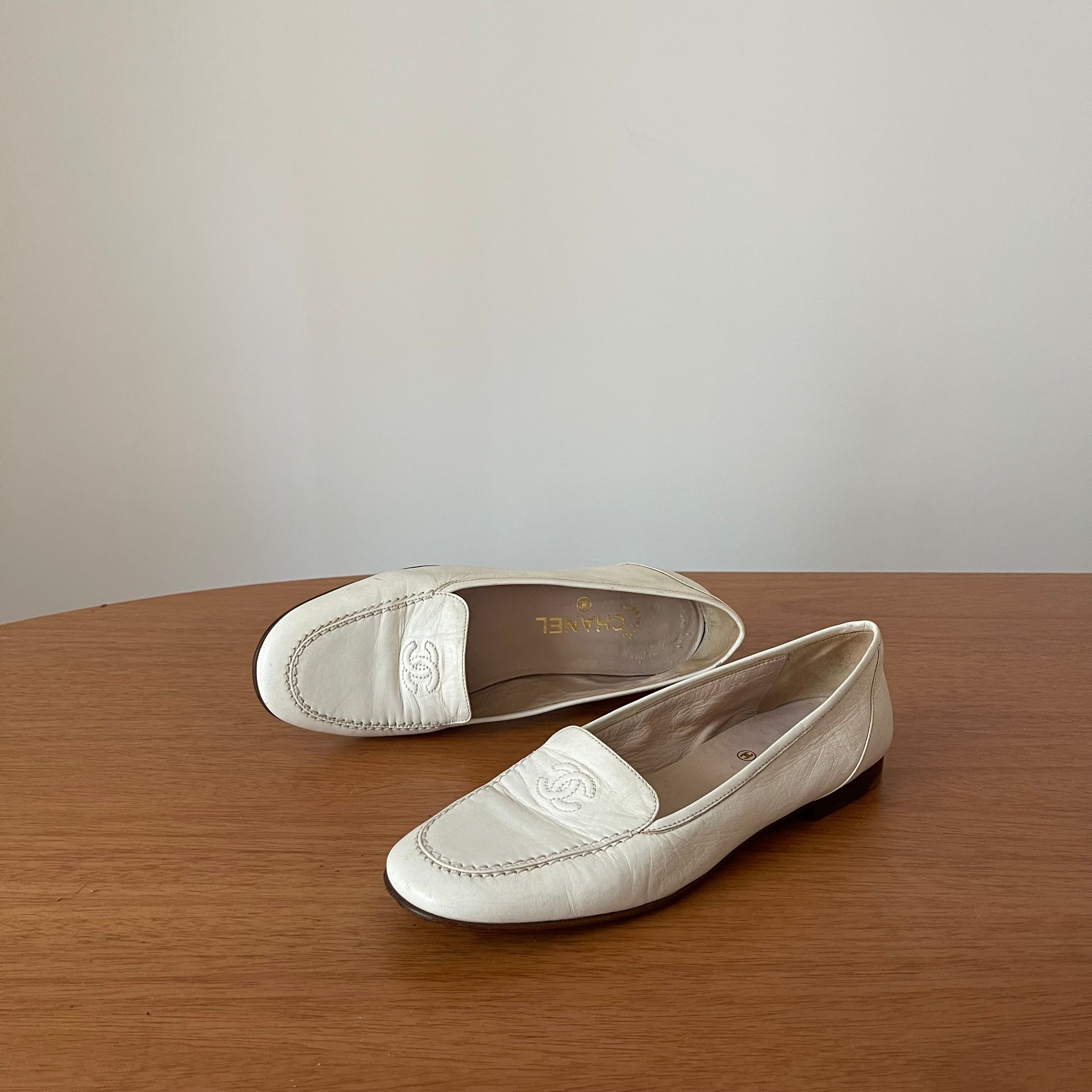 Chanel 90s CC Logo White Leather Loafers