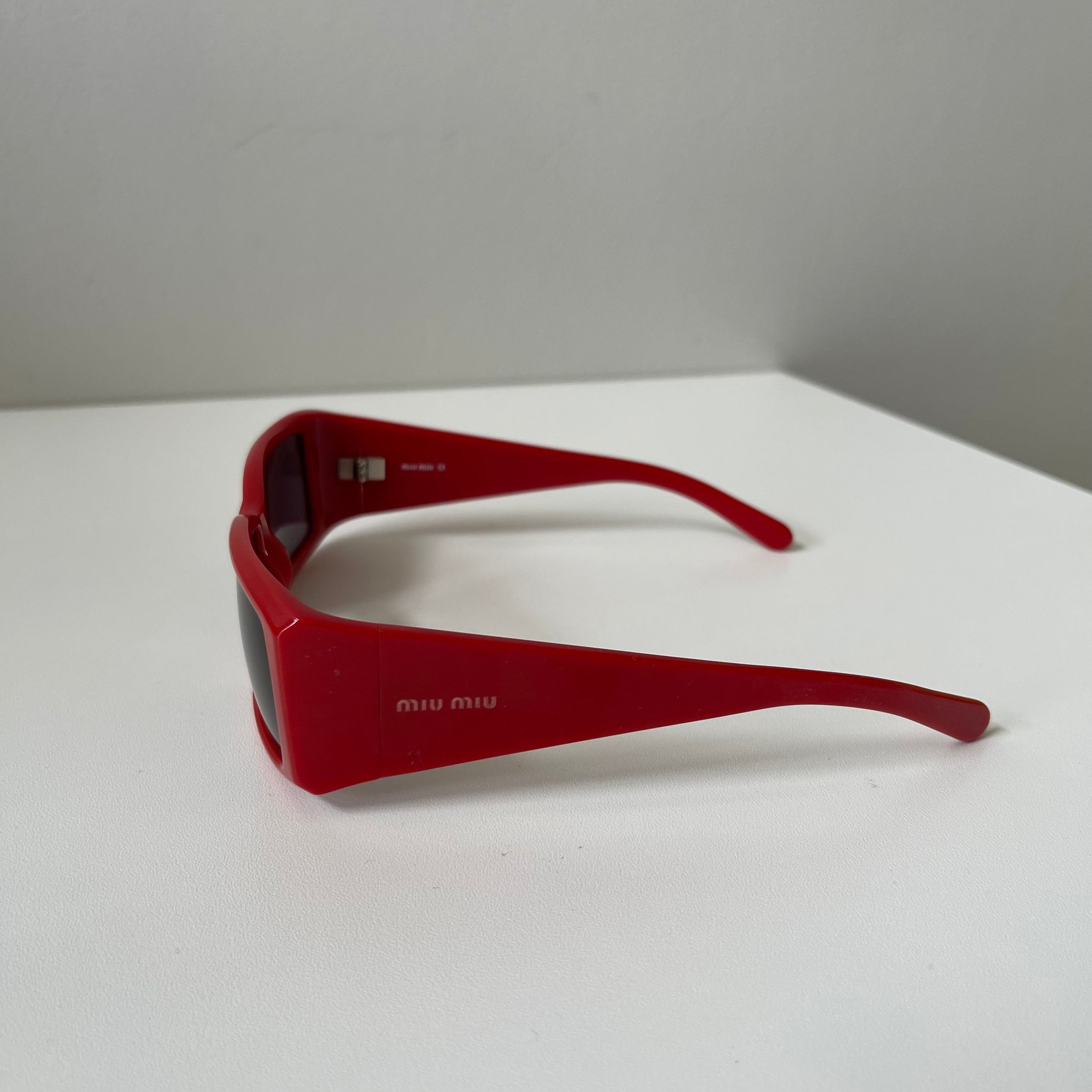 Miu Miu SMUF19 Red Sunglasses