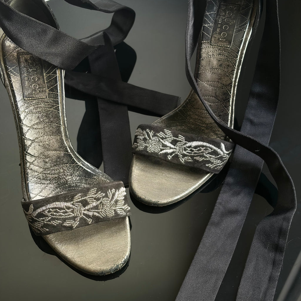 Gucci by Tom Ford Velvet Heels