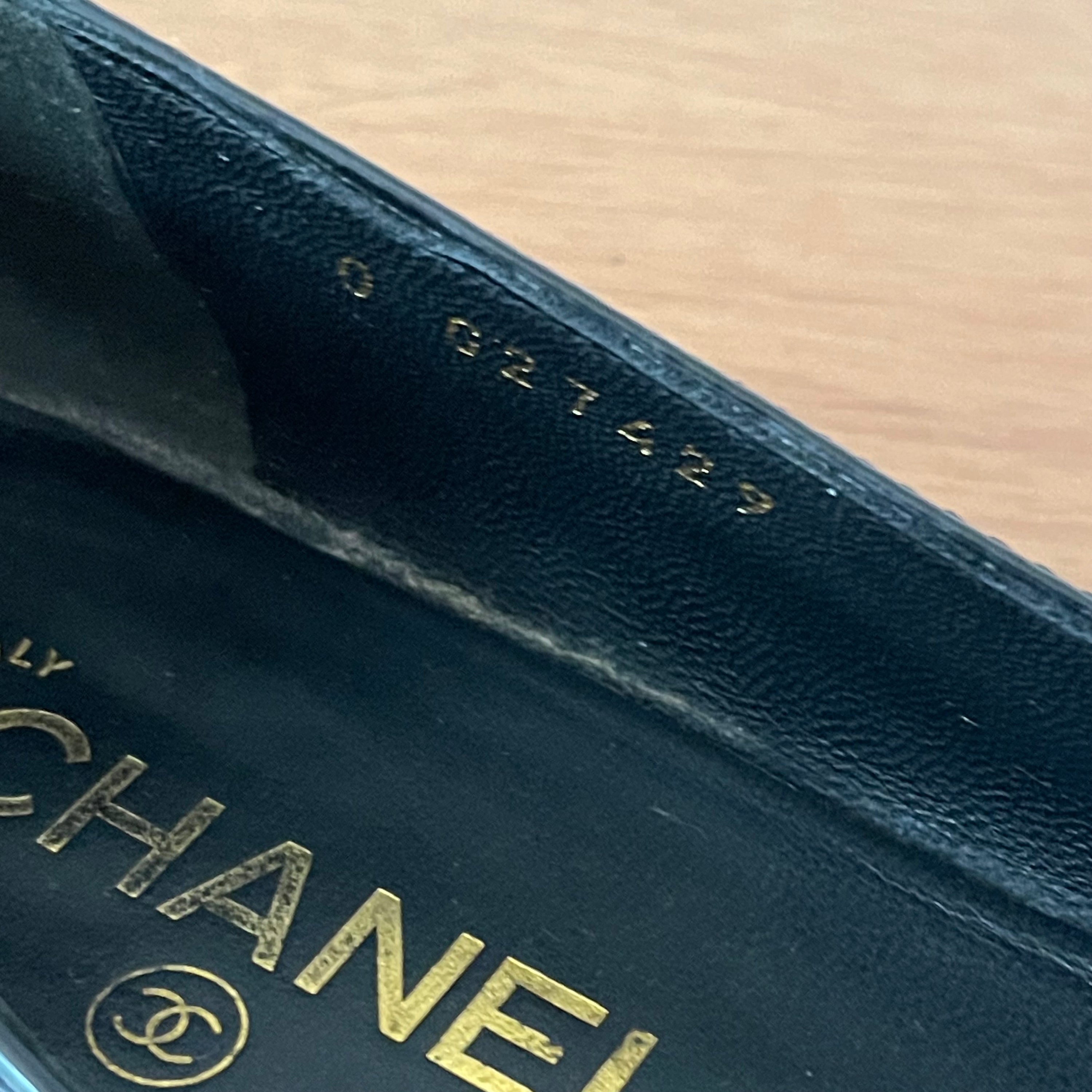 Chanel Black leather CC Logo Ballet Flats