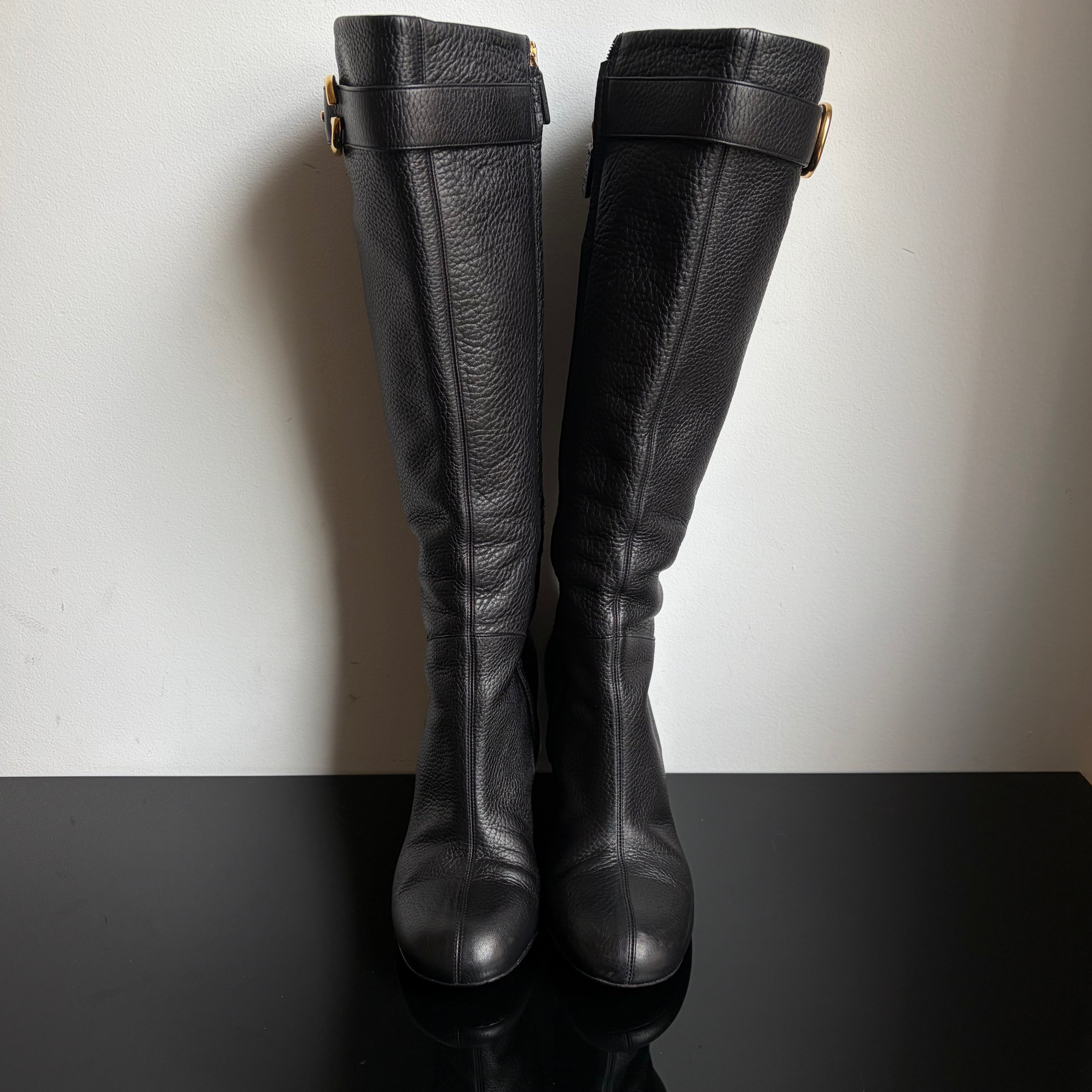 Gucci Double G Logo Leather Boots
