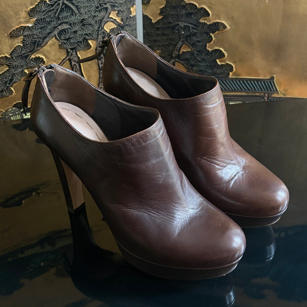 Miu Miu Brown Leather Pumps