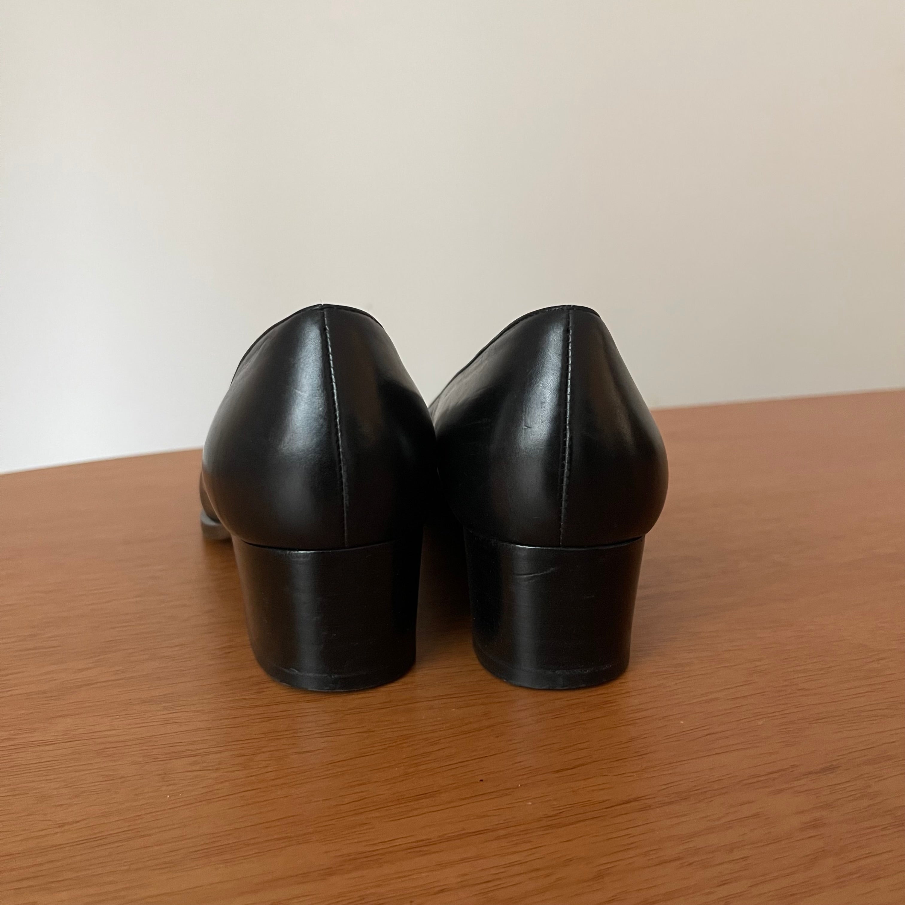 Gucci Vintage Black Leather Square-Toe Loafers