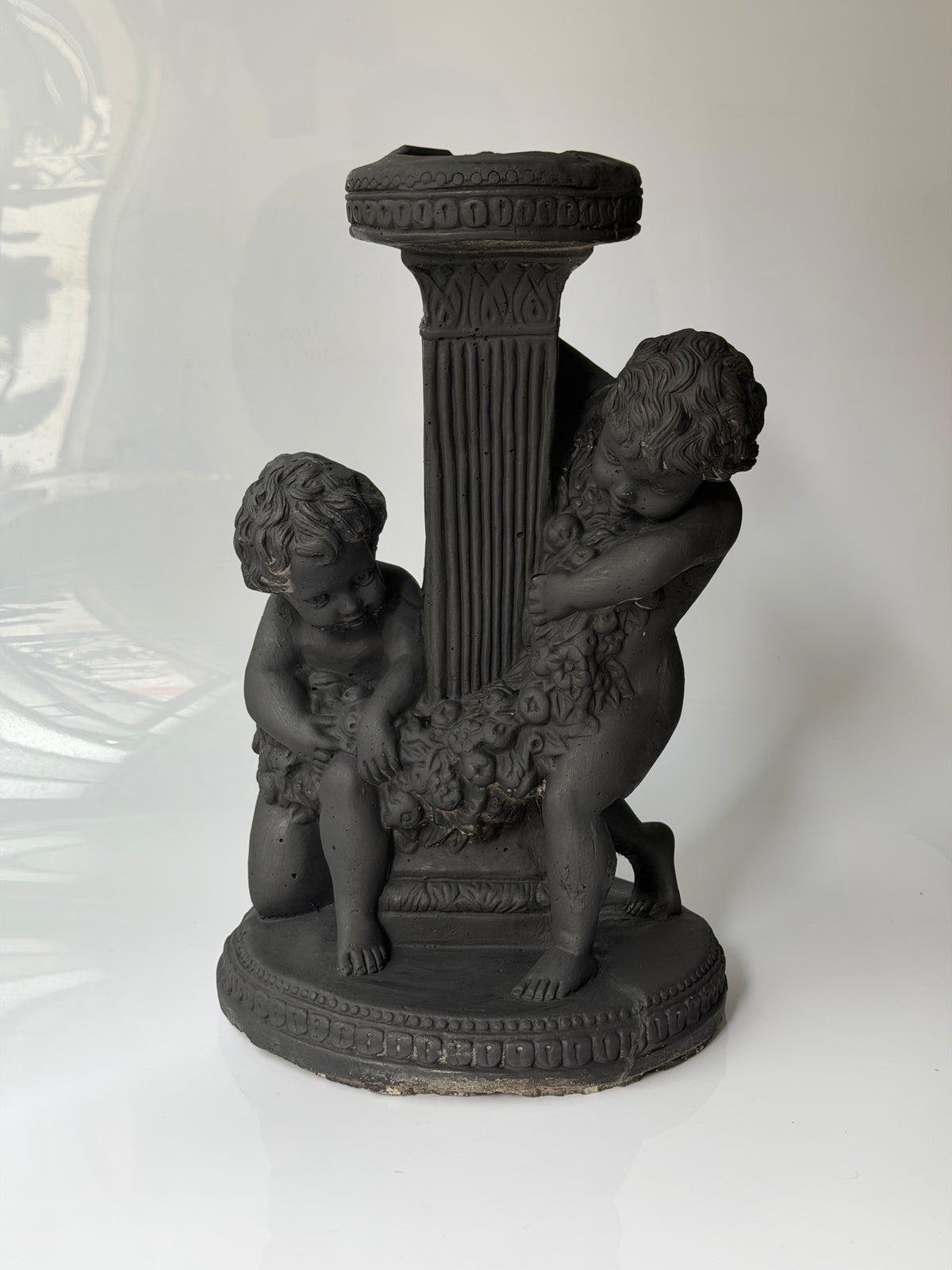 Base para Luminária “Putti” em Gesso (ENVIO APENAS SP CAPITAL)