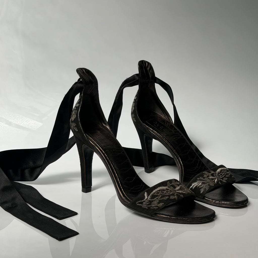 Gucci by Tom Ford Embroided Heels