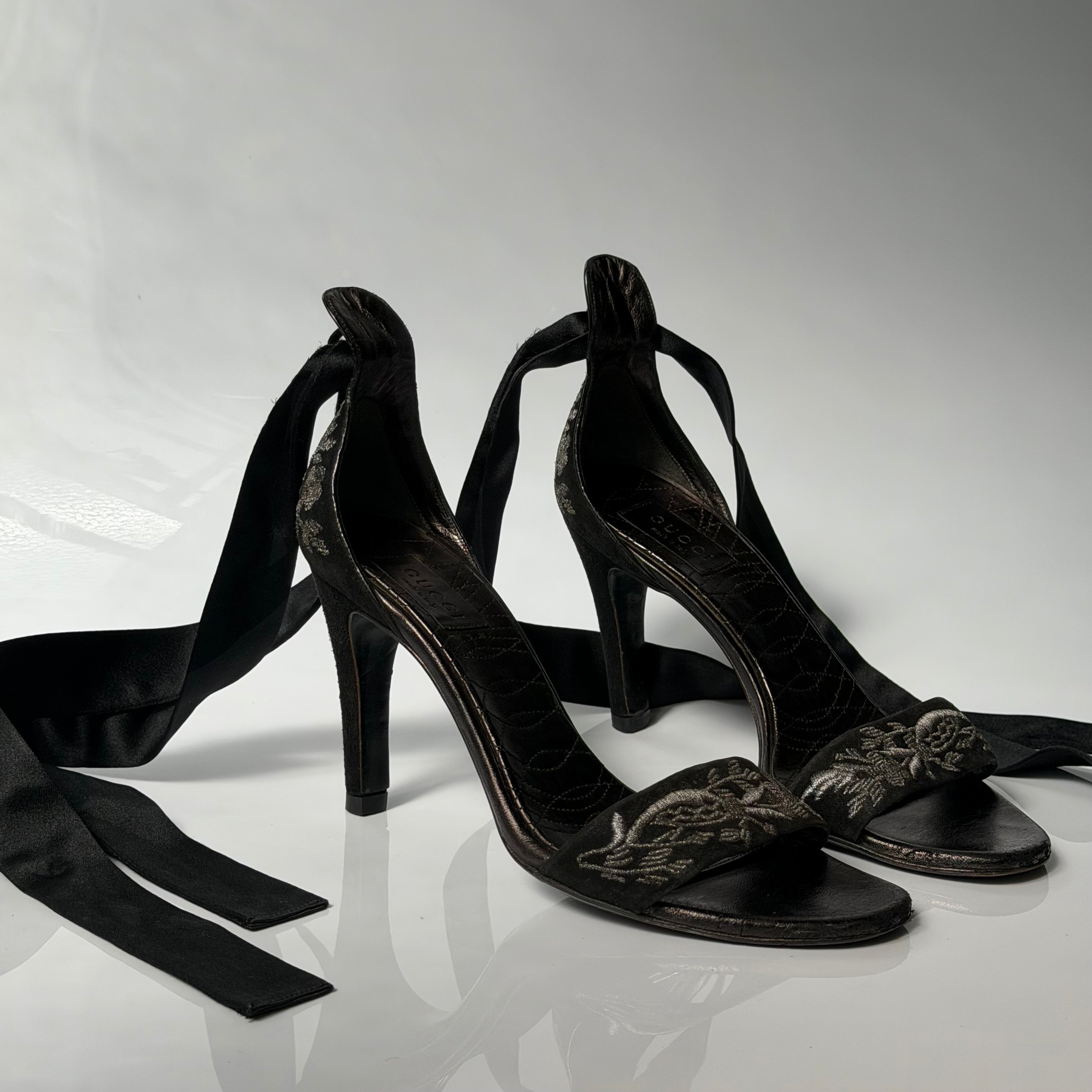 Gucci by Tom Ford Embroided Heels