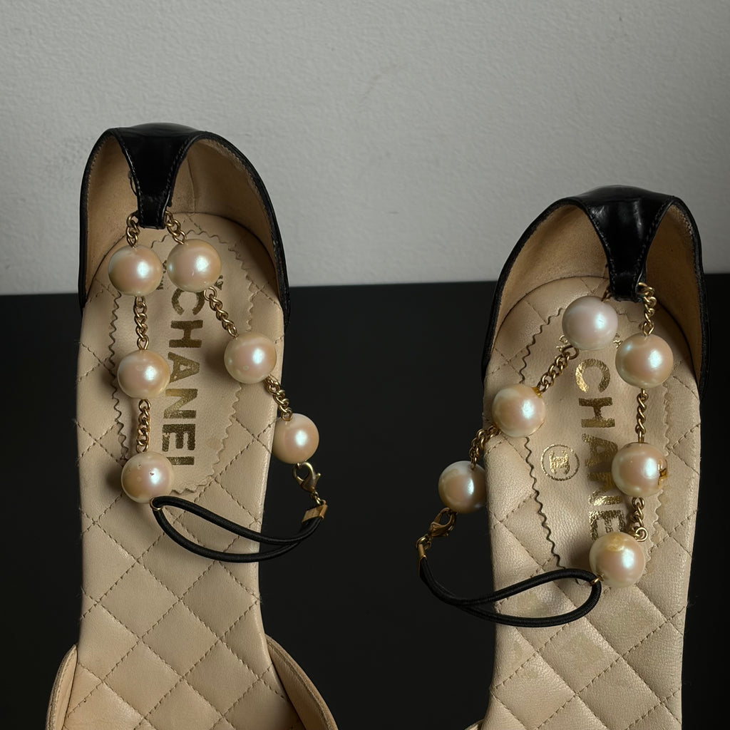 Chanel 2001 D'Orsay Pumps