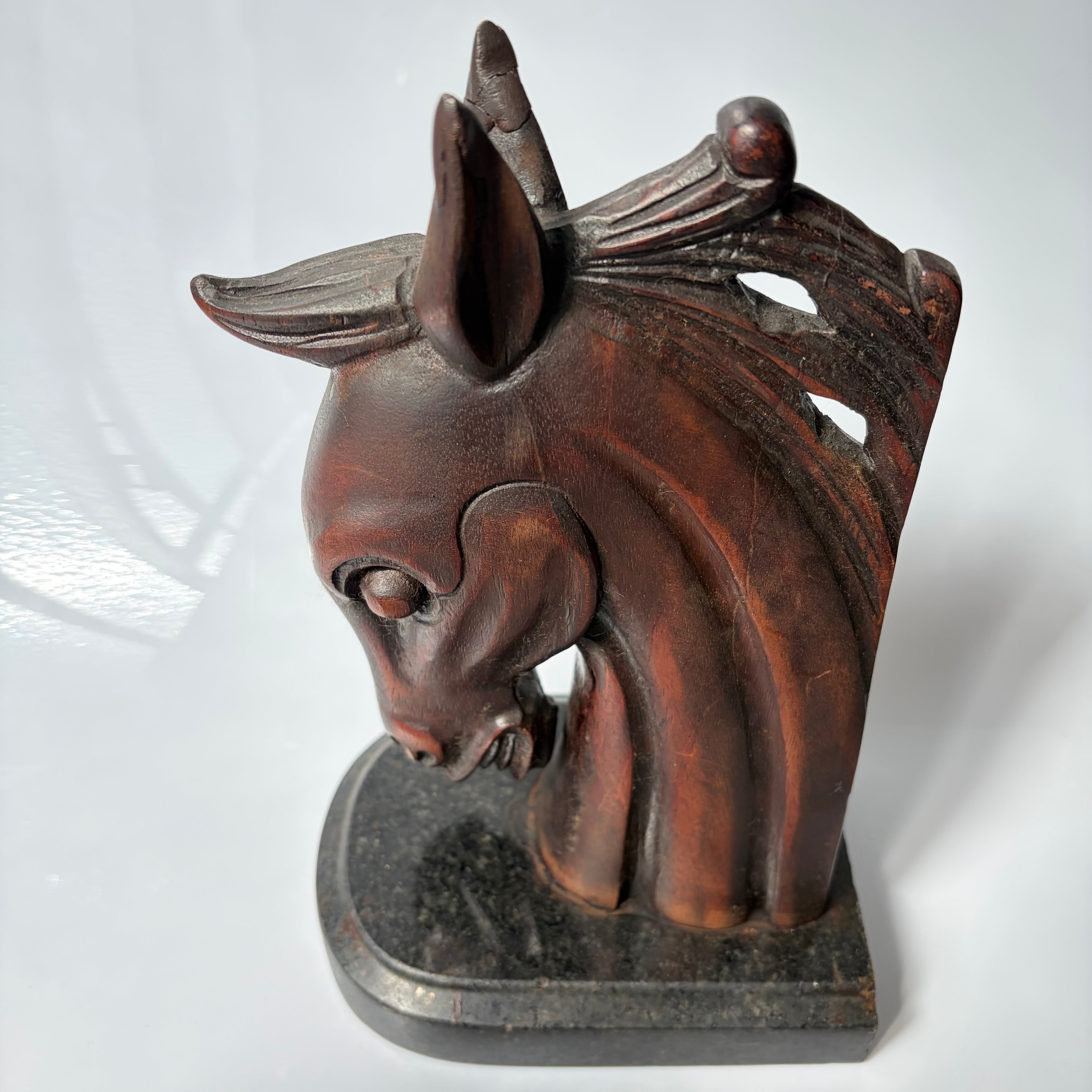 Wood Horses Serre Livres
