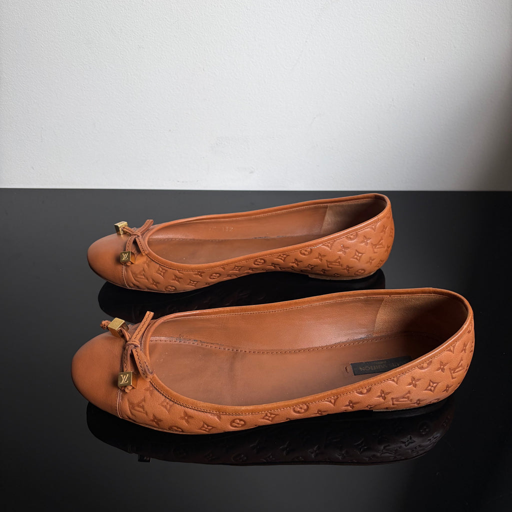 Louis Vuitton Debbie Leather Monogram Flats